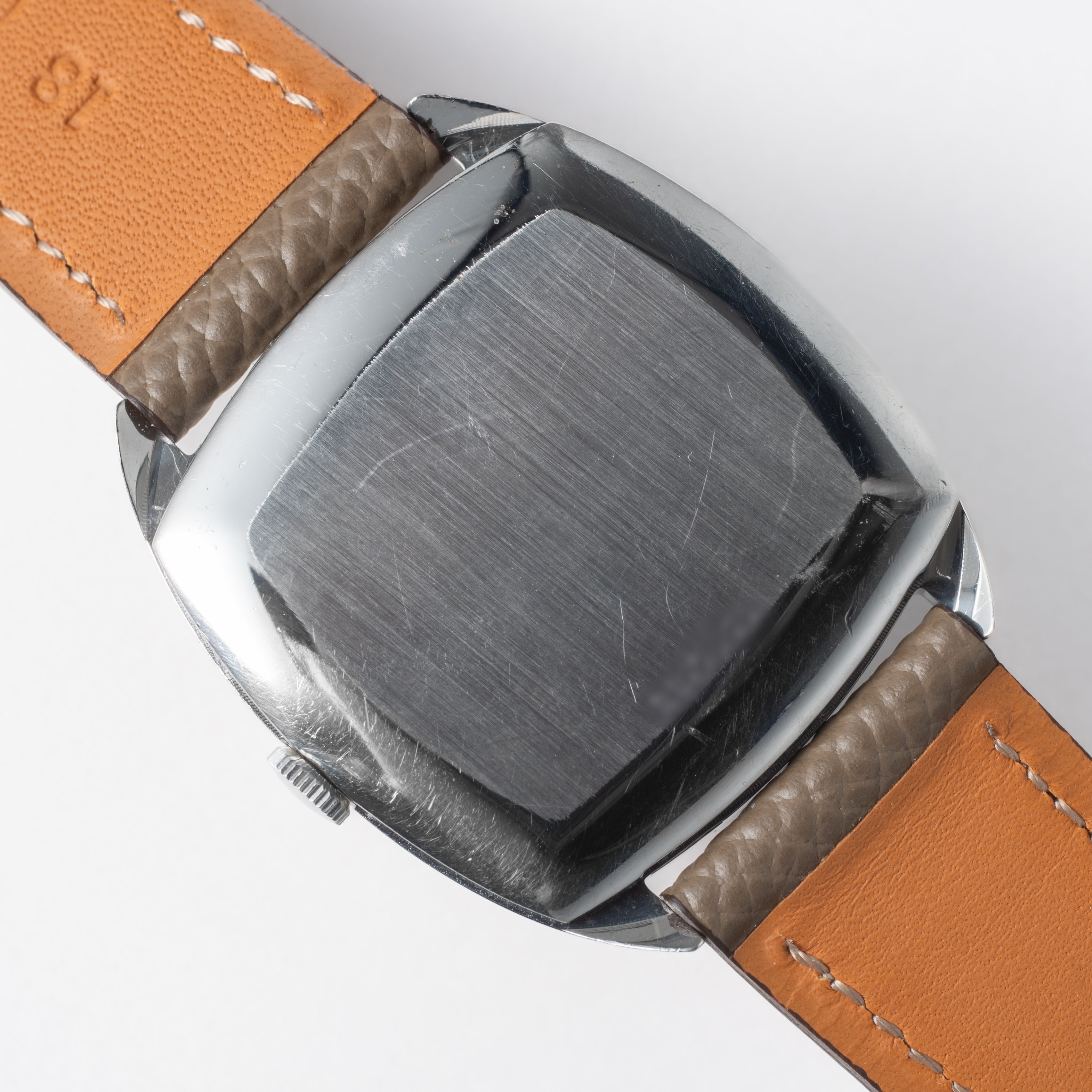 IWC テレビスクリーン 1974年製 Cal.423 手巻き ローマンリネンダイヤル 純正尾錠付き