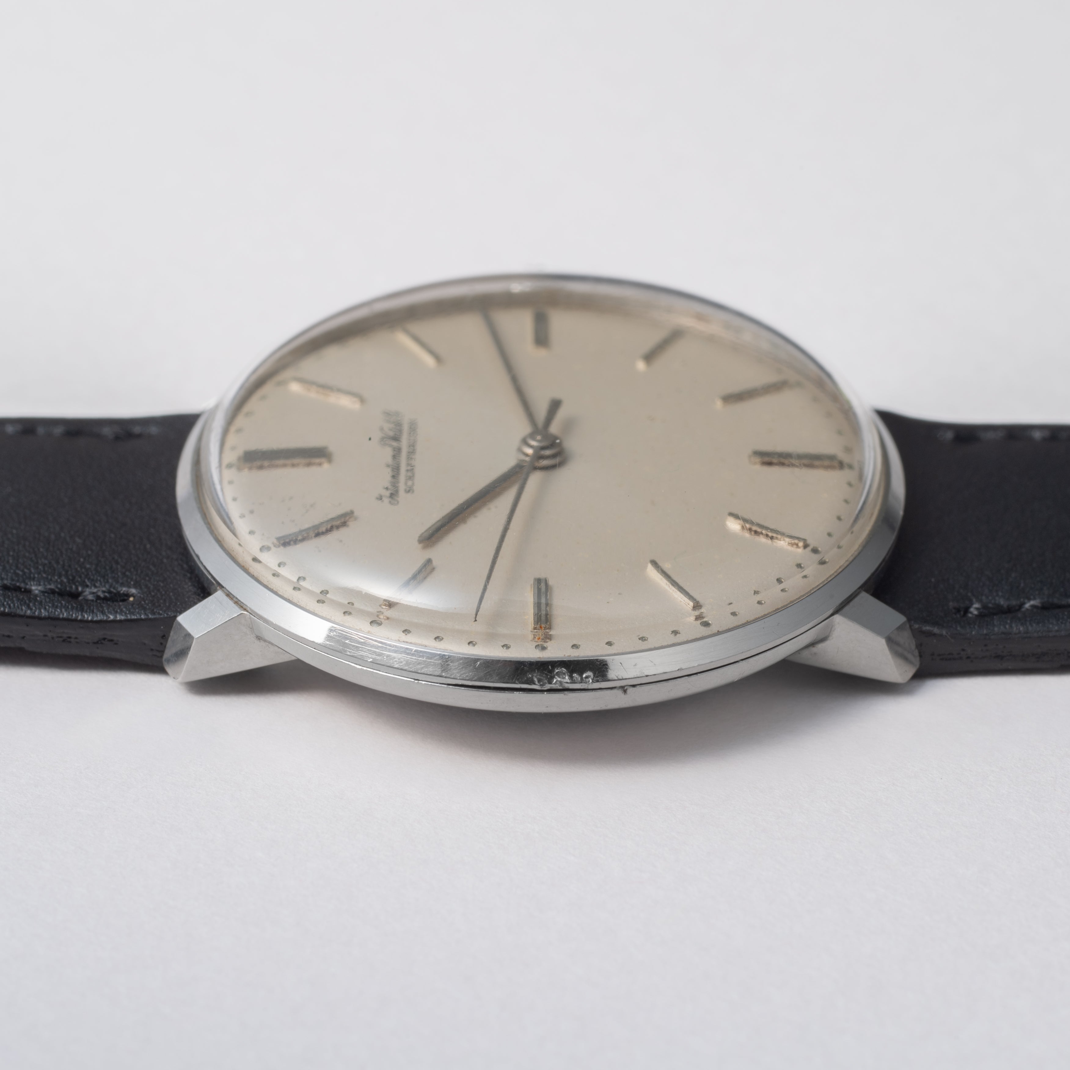 IWC ラウンドケース 1961年製 手巻き Cal.401