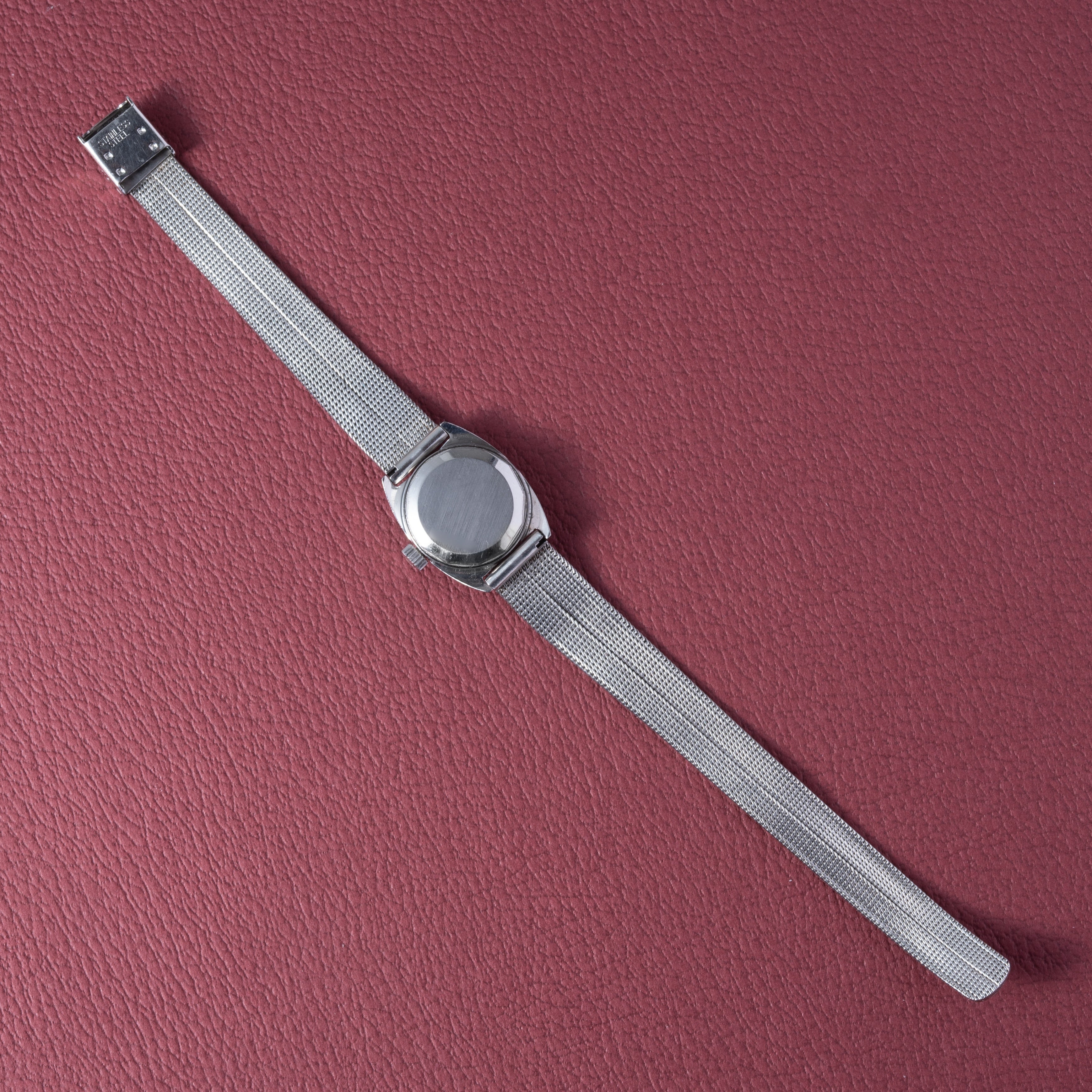 IWC レディース トノー型 1975年製 ペラトン式自動巻きCal.442 R2230A ステンレスメッシュブレス