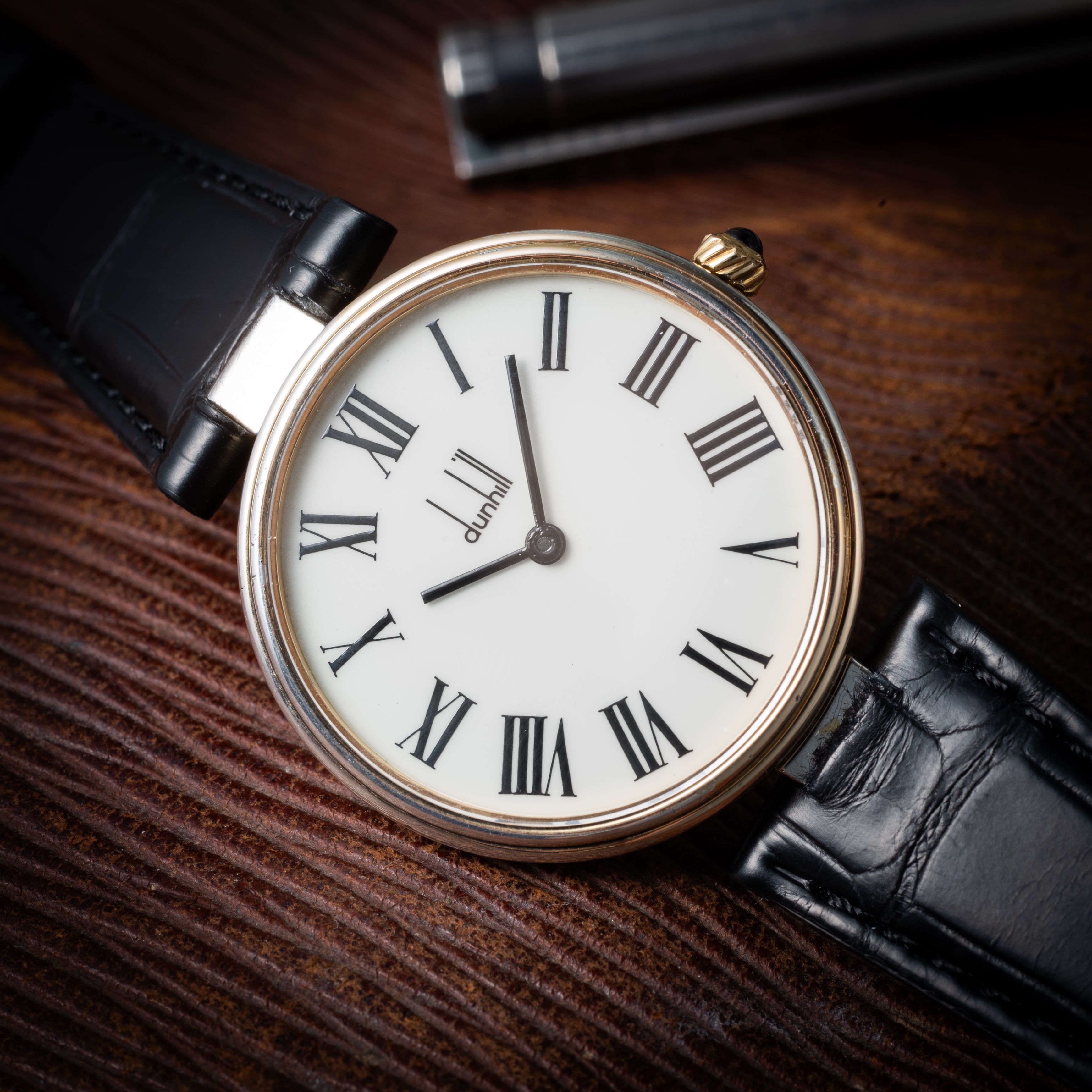 ダンヒル 銀無垢ケース 1980年代 クロノメーター ホワイトローマンダイヤル 純正尾錠付き