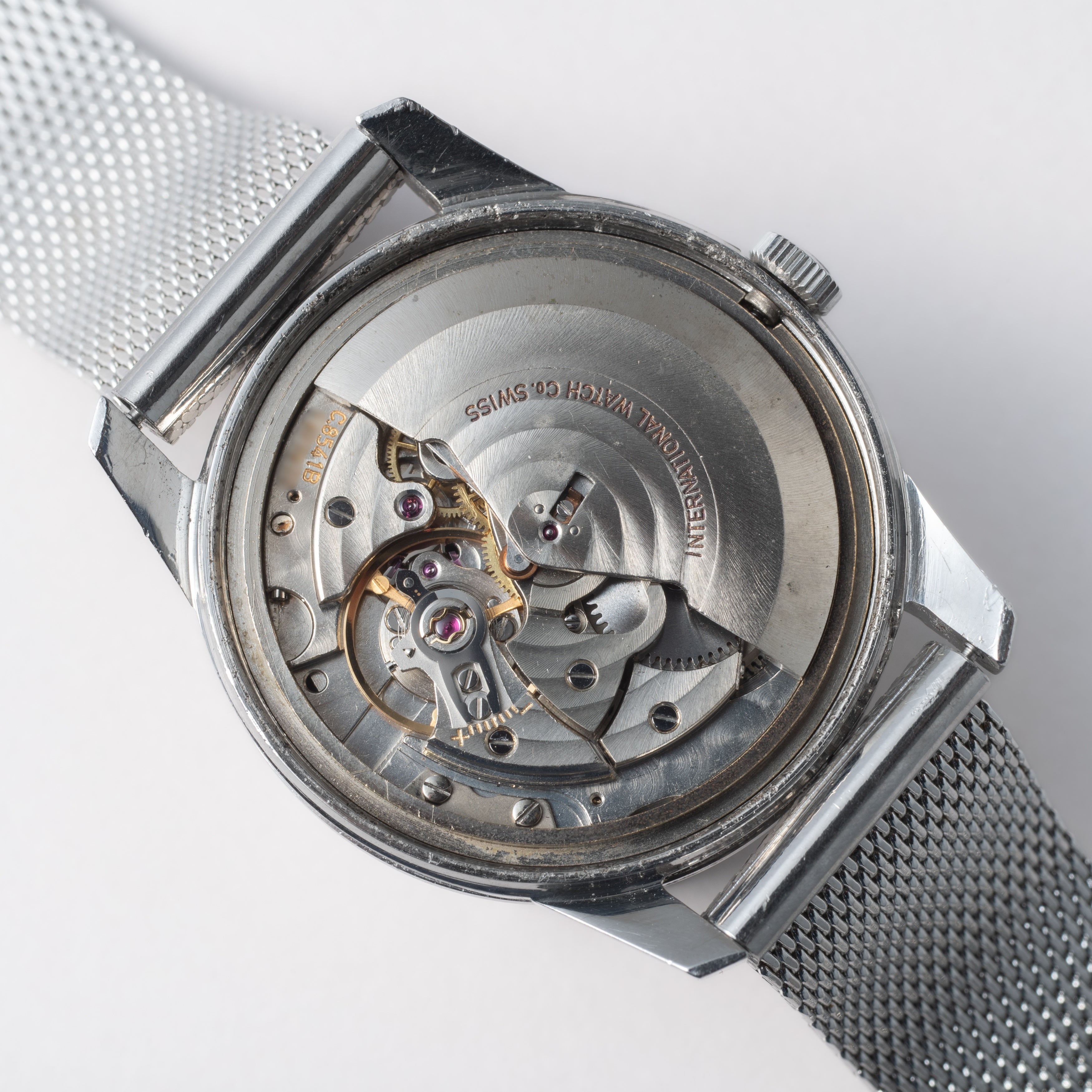 IWC ラウンドケース 1970年製(昭和45年製) Ref.R810A 純正メッシュブレス ペラトン式自動巻Cal.8541B