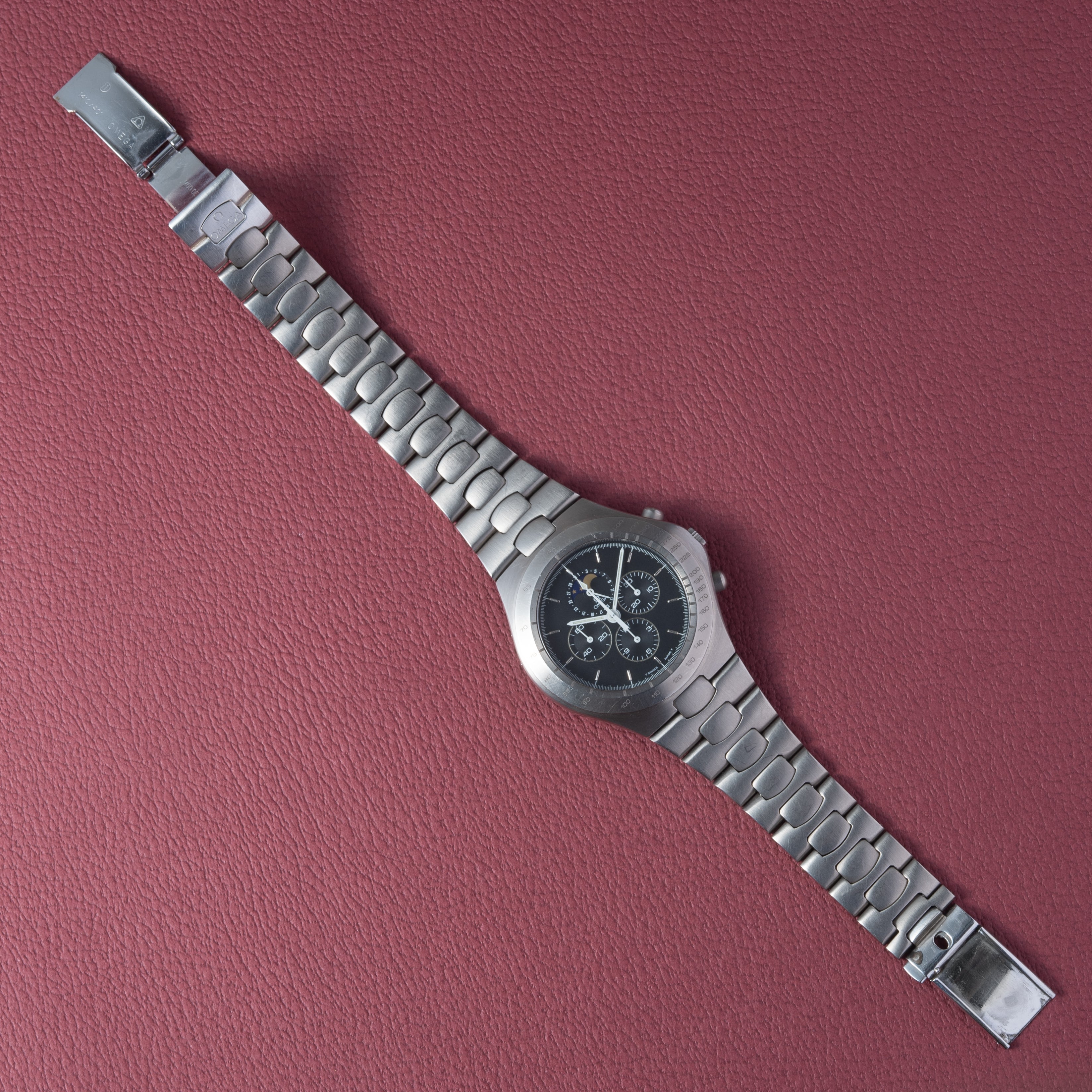 オメガ 1988年製 スピードマスター ムーンフェイズ 400本限定 チタンケース Cal.866 手巻き