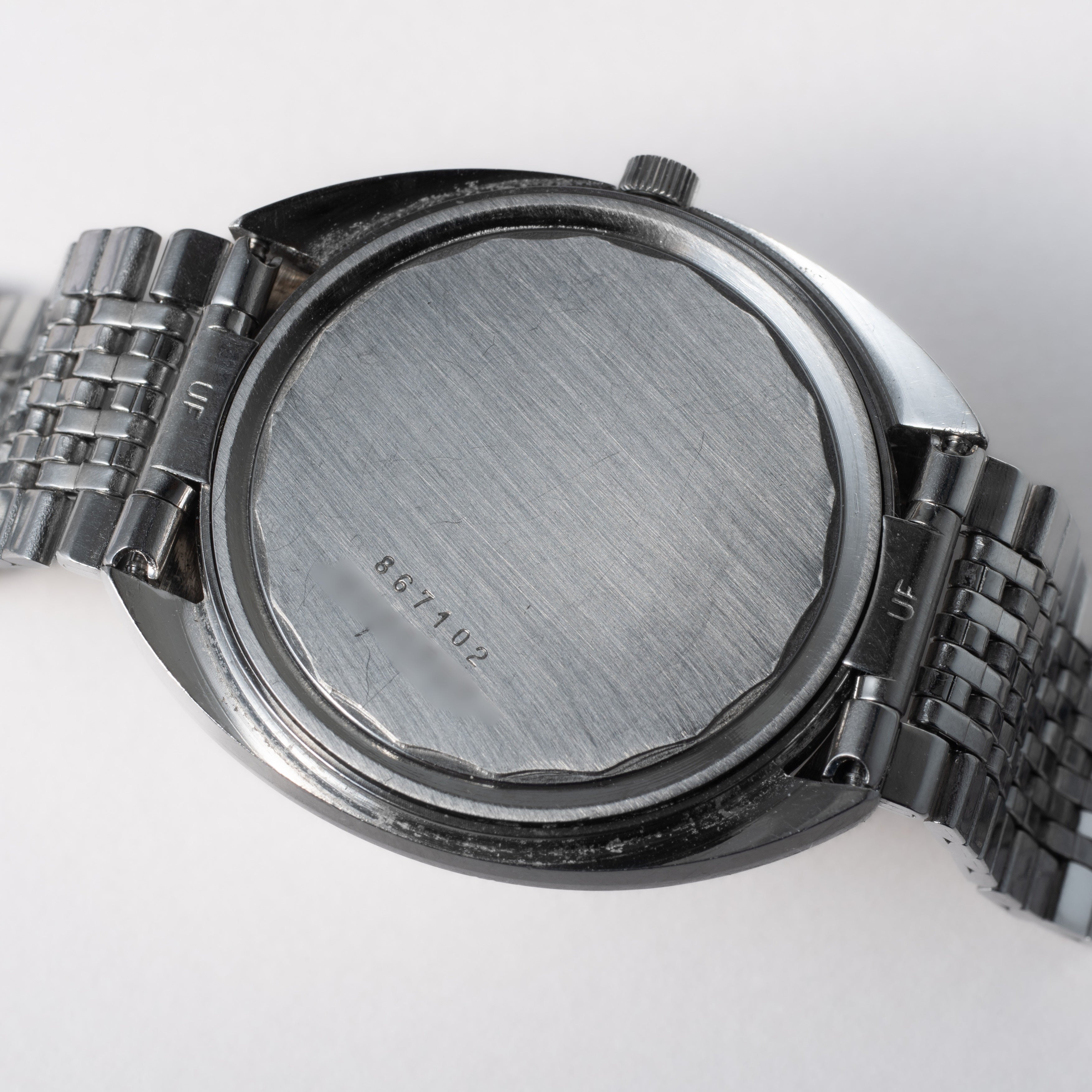 ユニバーサル ジュネーブ ホワイトシャドウ デイト 1970年代製 マイクロローター自動巻き