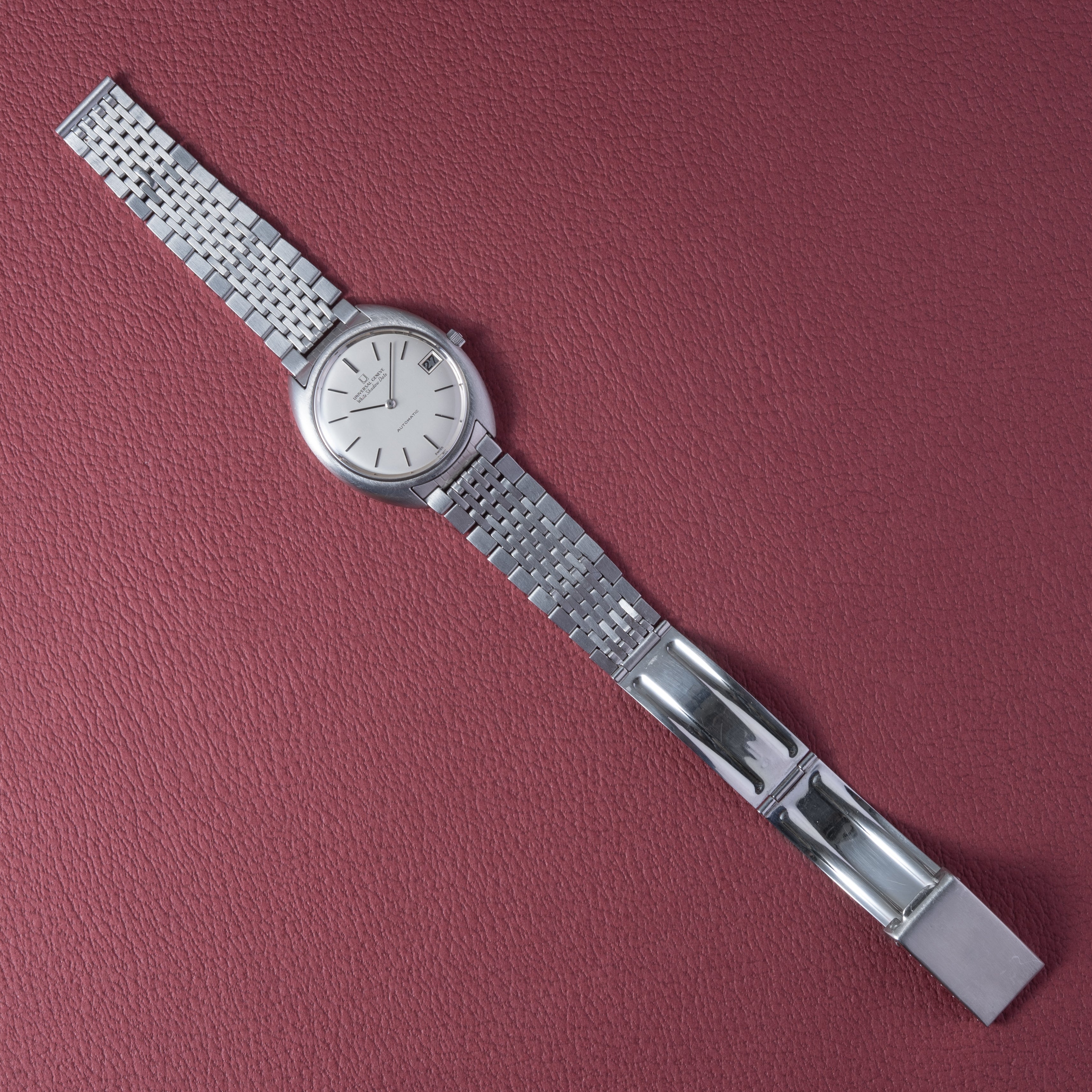 ユニバーサル ジュネーブ ホワイトシャドウ デイト 1970年代製 マイクロローター自動巻き