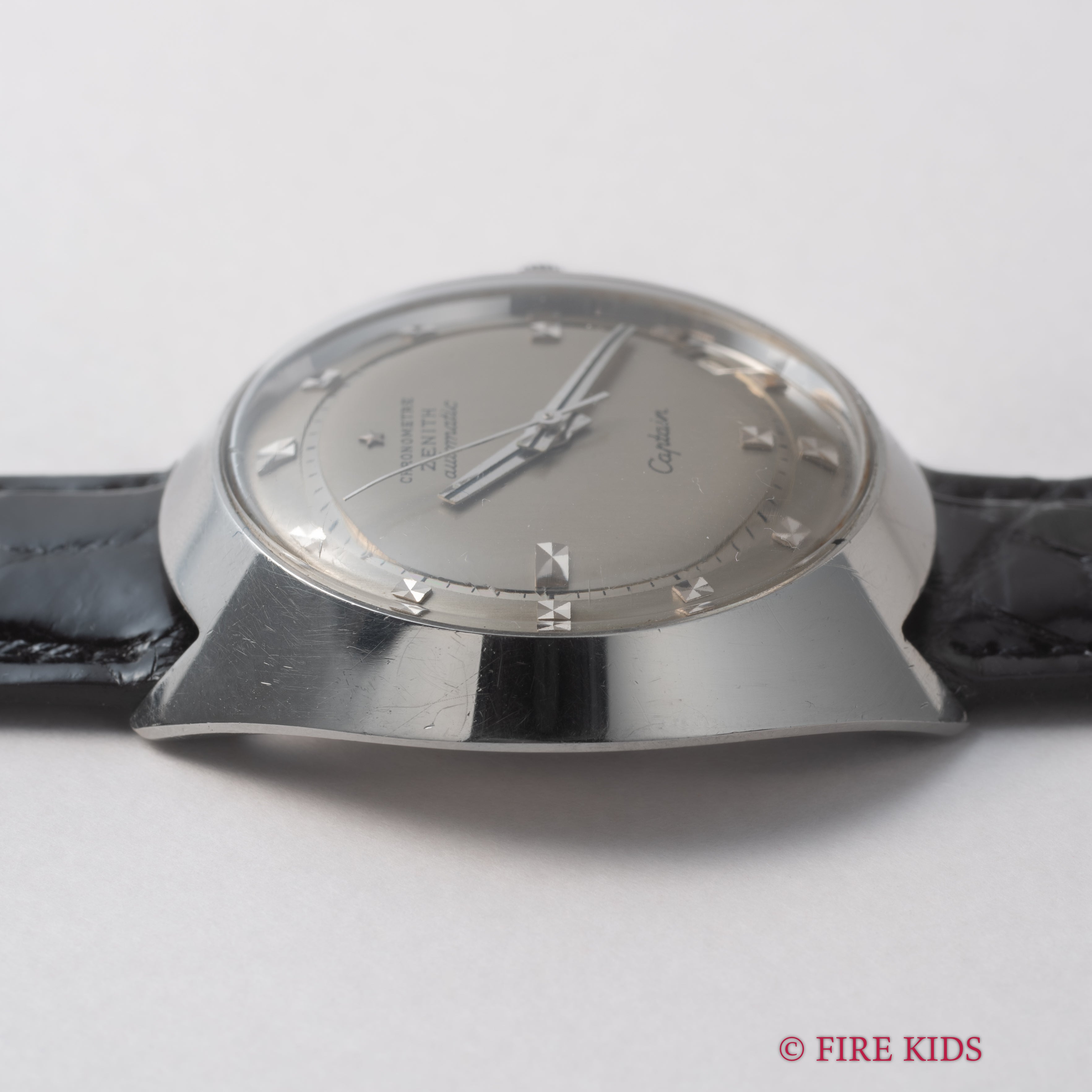 ゼニス キャプテンクロノメーター タートル 1960年代後半製 自動巻 Cal.2542PC