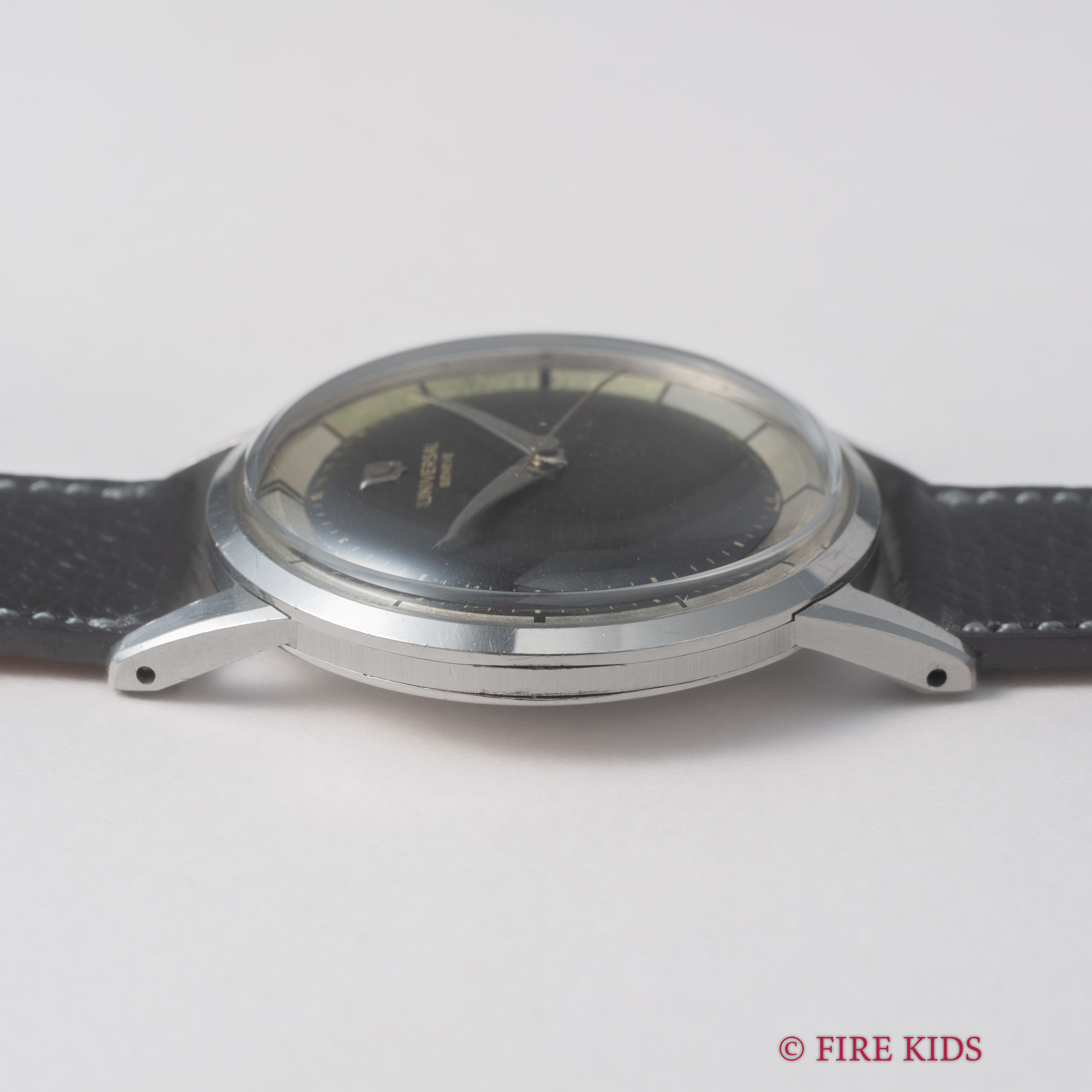 ユニバーサル・ジュネーブ タキシードダイヤル 1950年代製 手巻 Cal.332