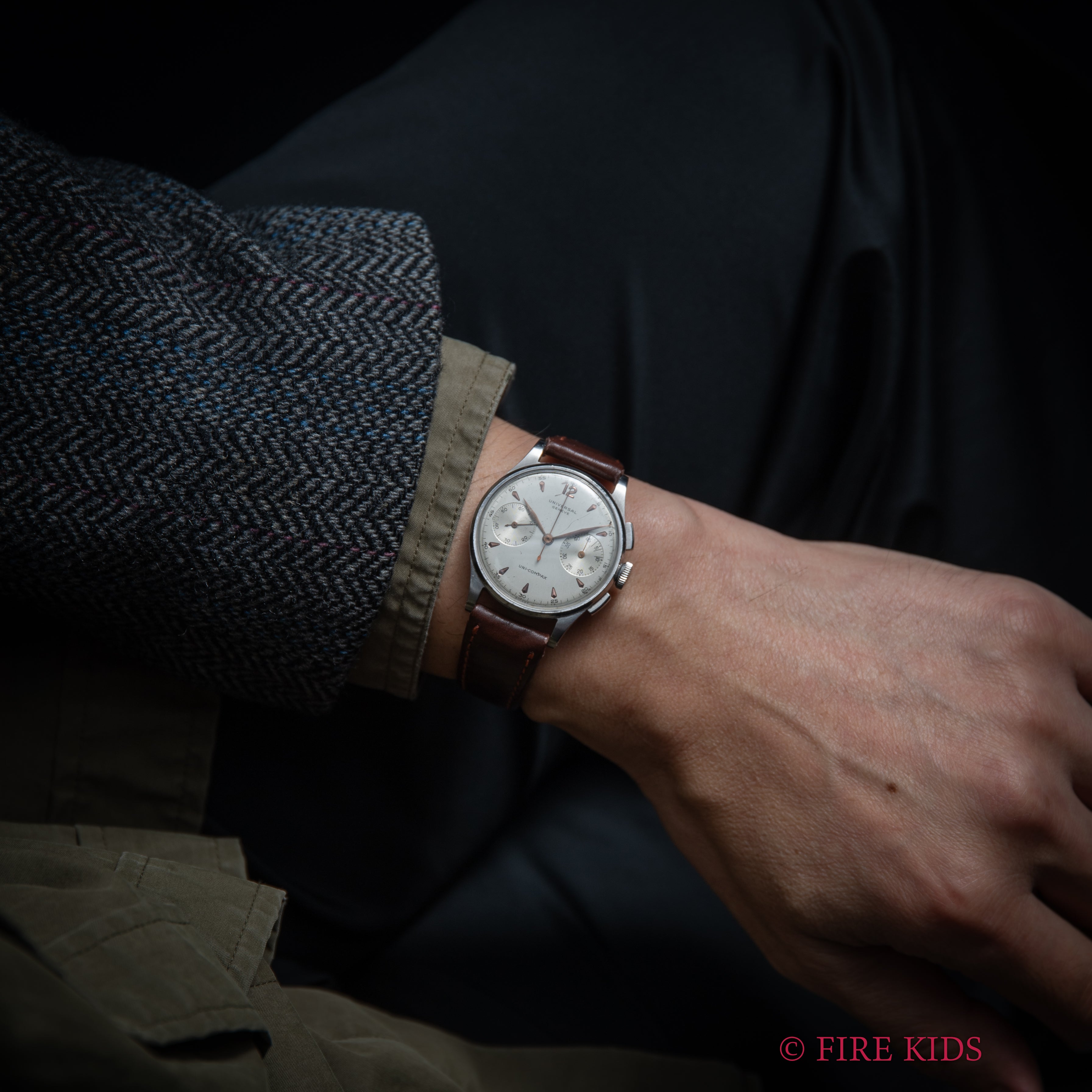 ユニバーサル・ジュネーブ ユニコンパックス 1940年代製 手巻 Cal.285 彫インデックス