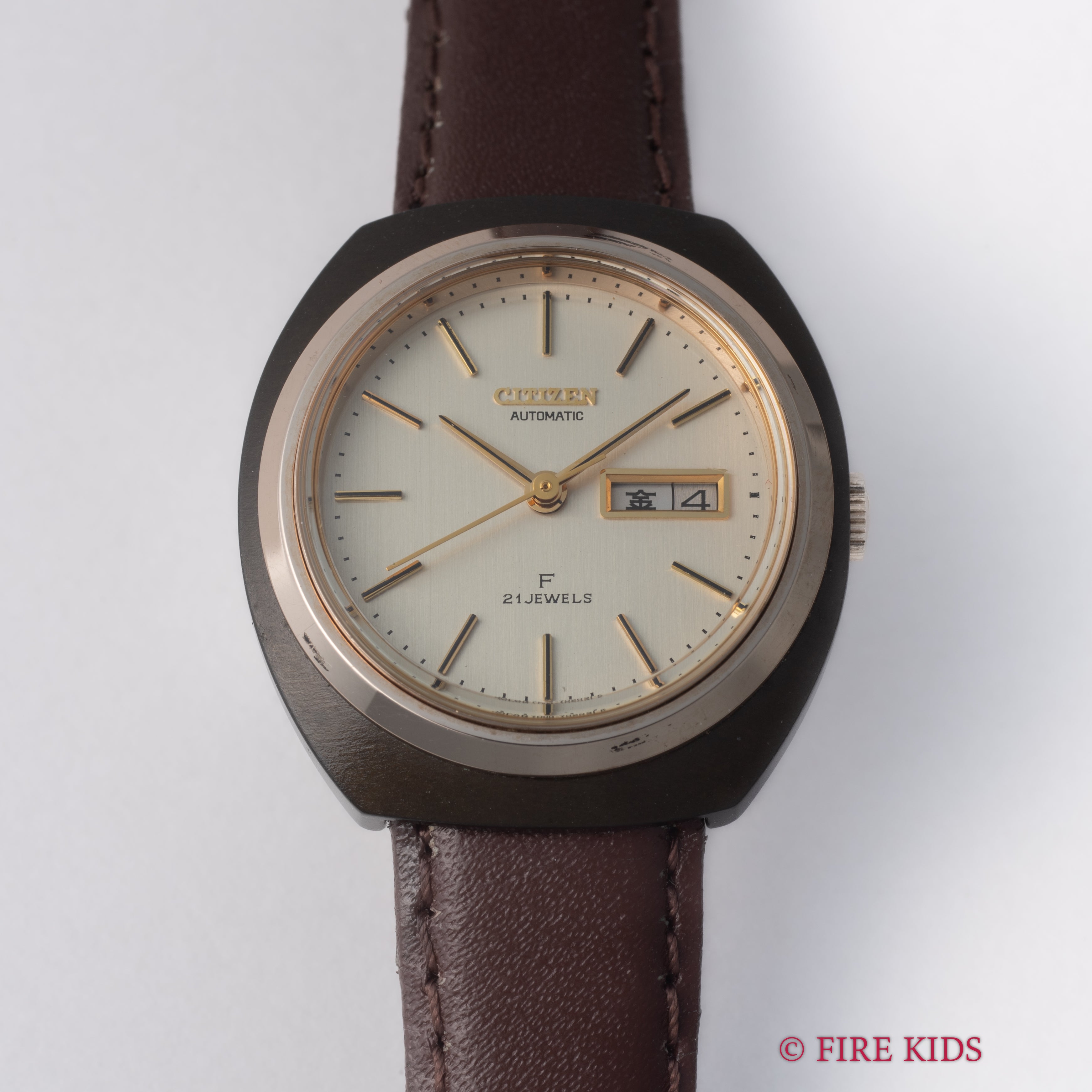 シチズン コスモスター 自動巻き 1976年製 レディース ブラッキーケース