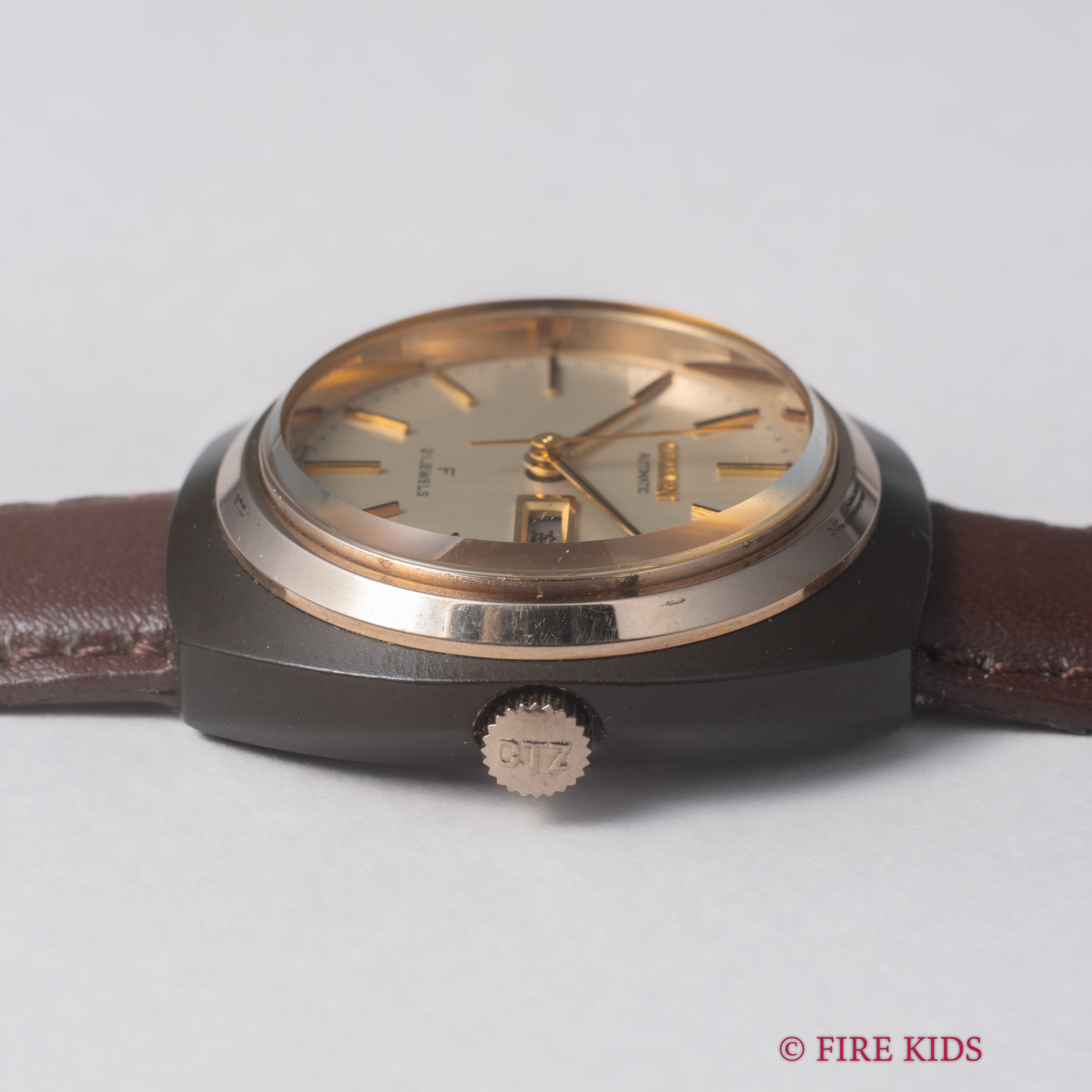 シチズン コスモスター 自動巻き 1976年製 レディース ブラッキーケース