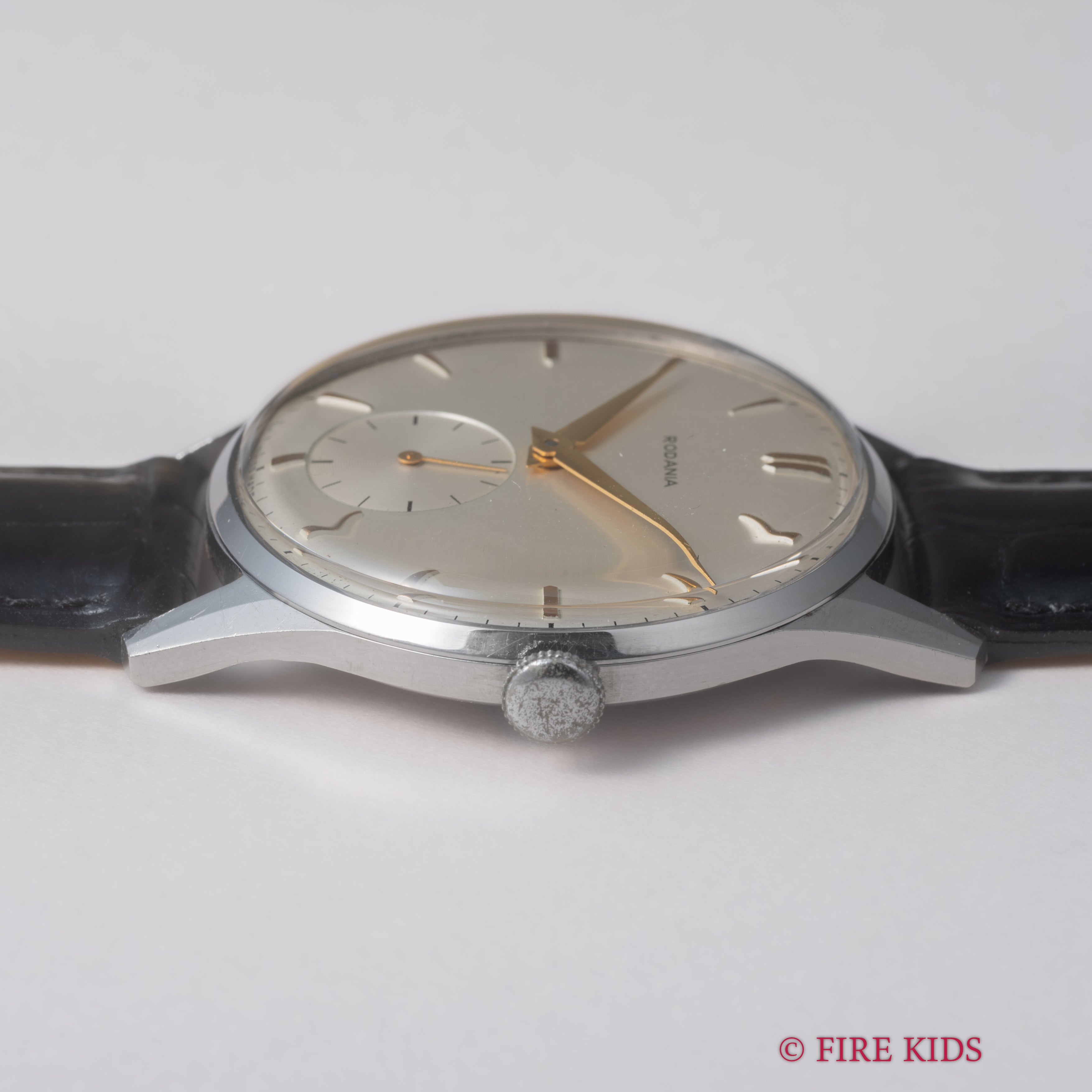 ロダニア ラウンドモデル 1960年代製 スモールセコンド 手巻き Cal.1130