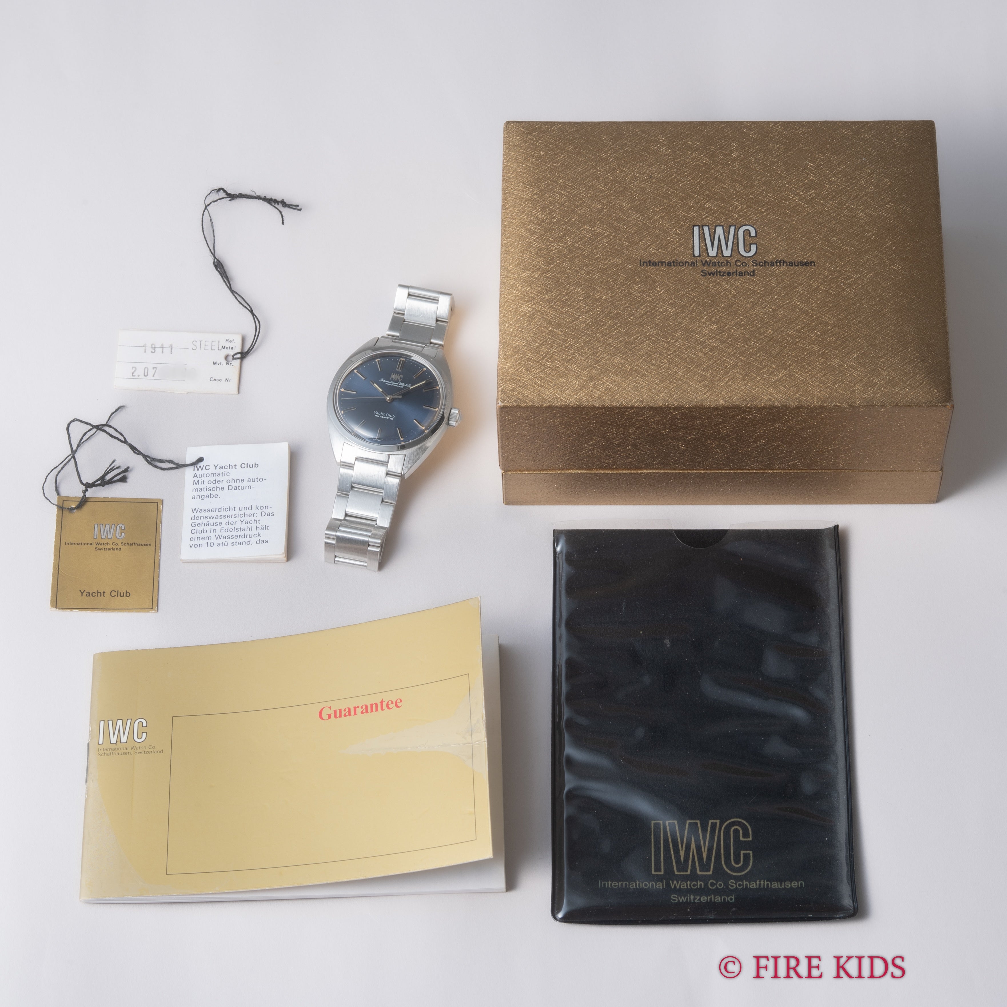 IWC ヨットクラブ 1973年製 ノンデイト ブルーダイヤル ペラトン式自動巻 箱・ギャラ付 純正3連ブレス