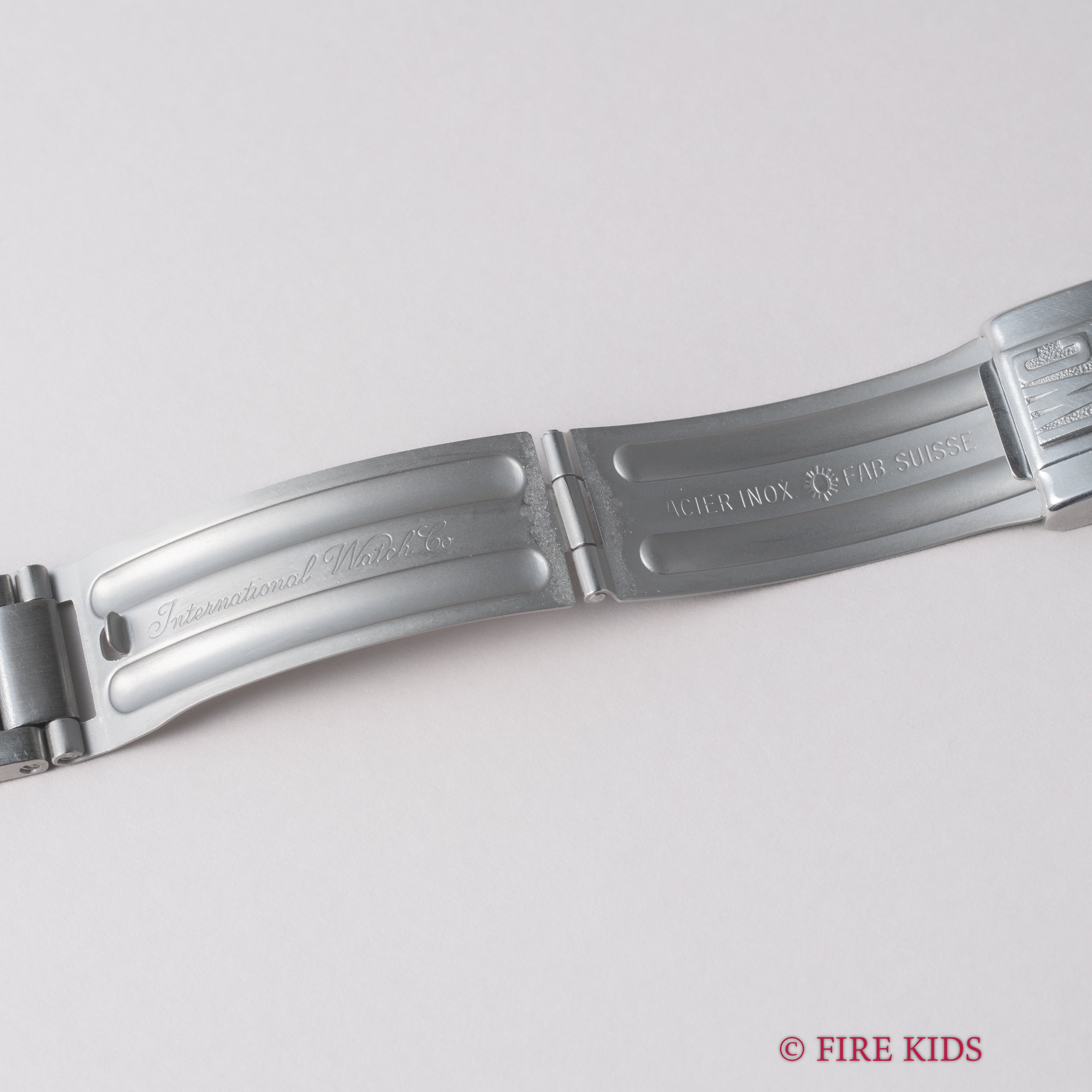 IWC ヨットクラブ 1973年製 ノンデイト ブルーダイヤル ペラトン式自動巻 箱・ギャラ付 純正3連ブレス