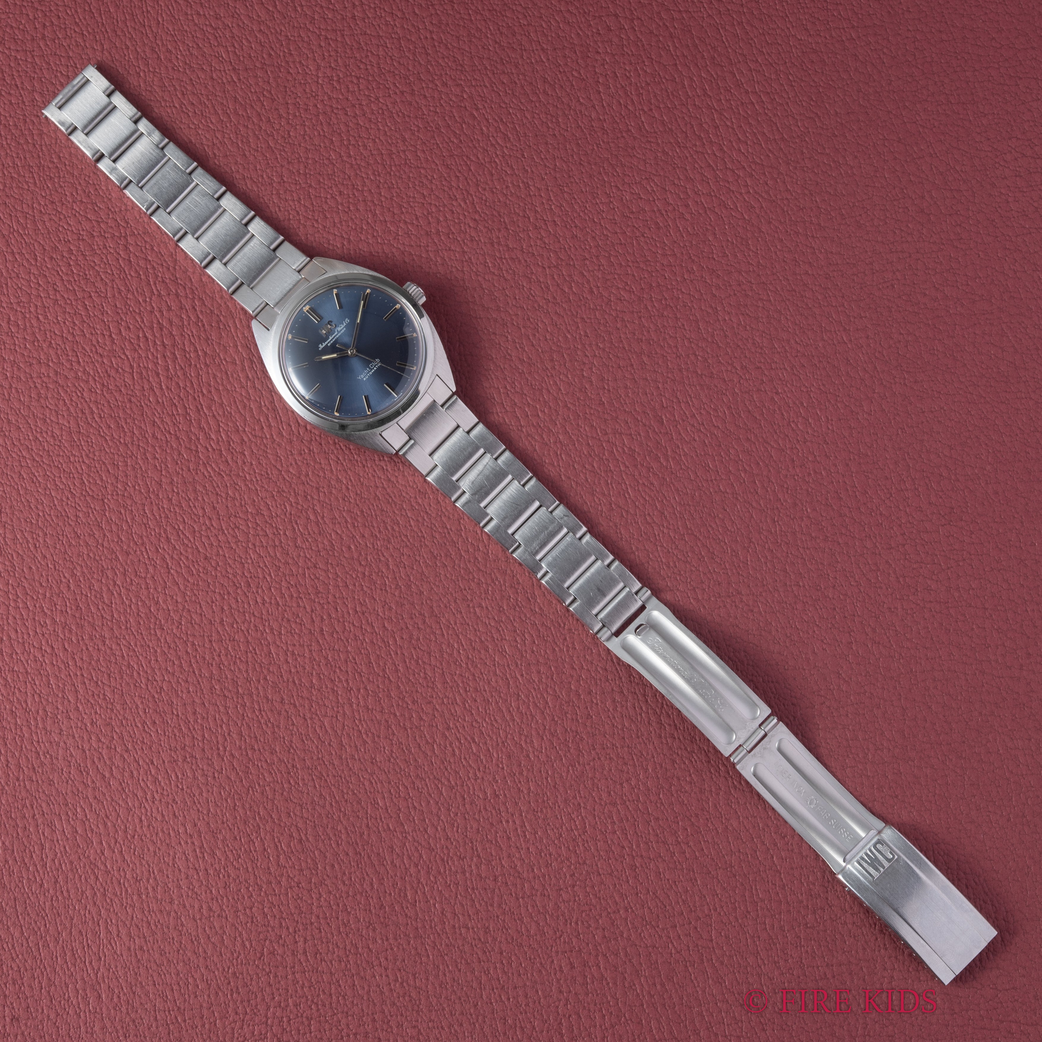 IWC ヨットクラブ 1973年製 ノンデイト ブルーダイヤル ペラトン式自動巻 箱・ギャラ付 純正3連ブレス