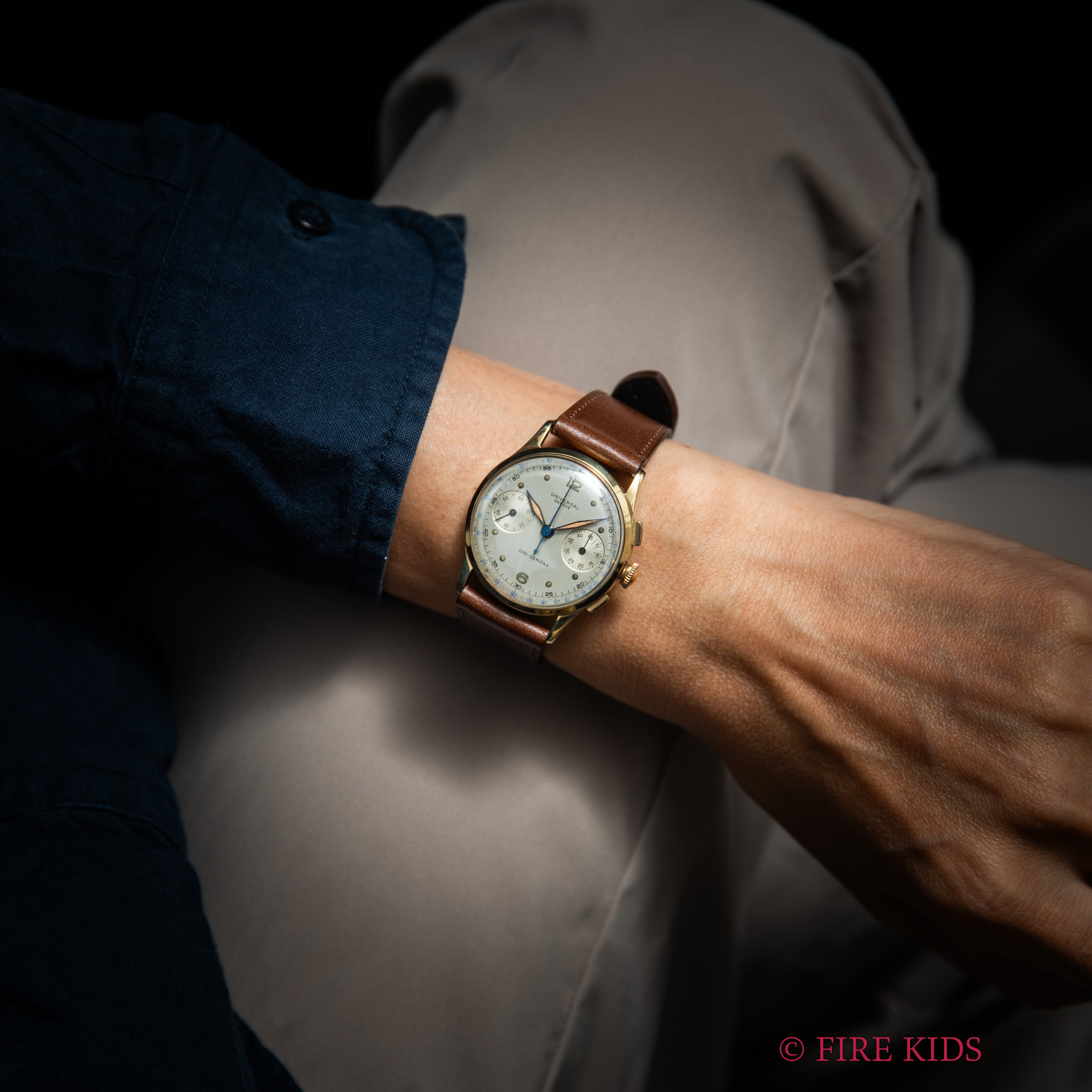 ユニバーサル・ジュネーブ 14金無垢ユニコンパックス 1940年代製 手巻 Cal.285 2レジスタークロノグラフ