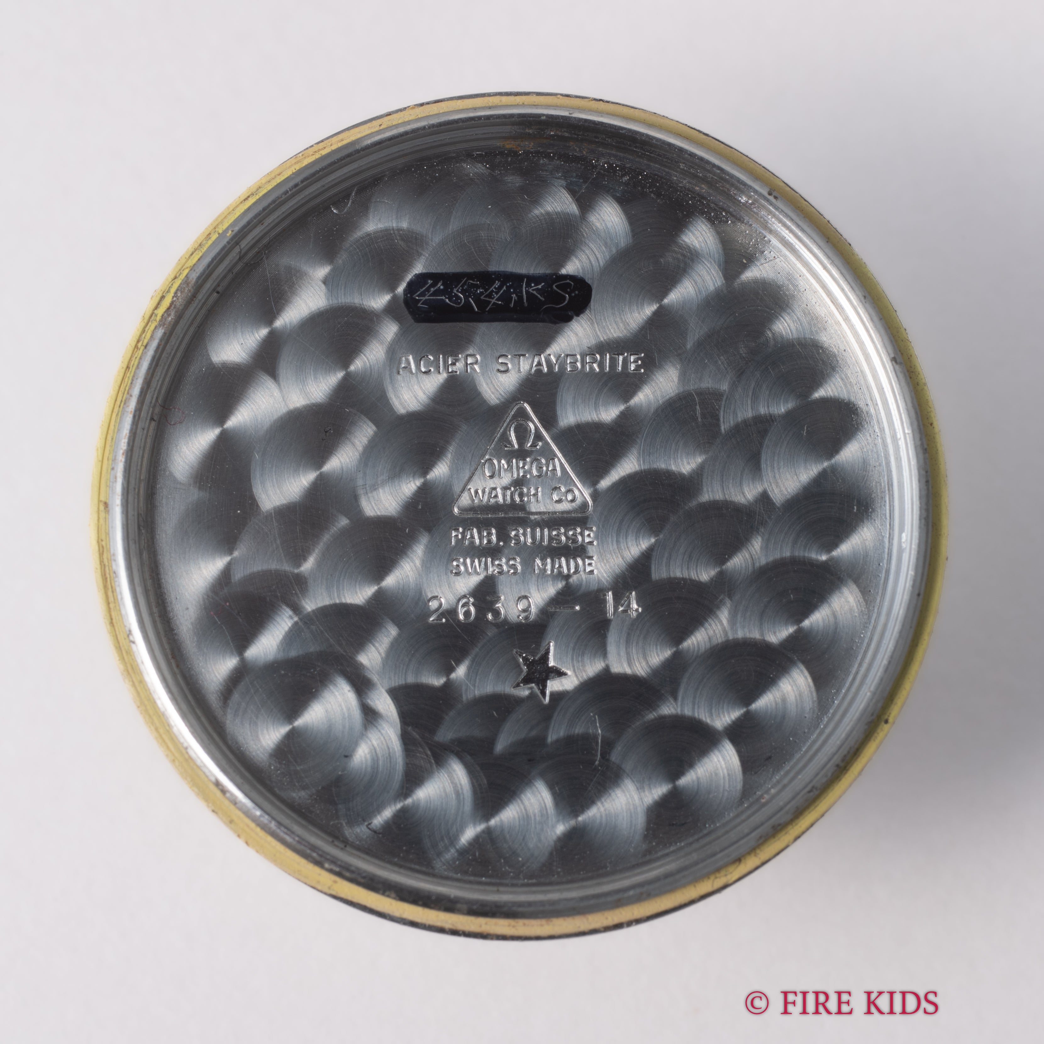 オメガ 30mmキャリバー パティーナダイヤル 1954年製 スモールセコンド手巻 Cal.266