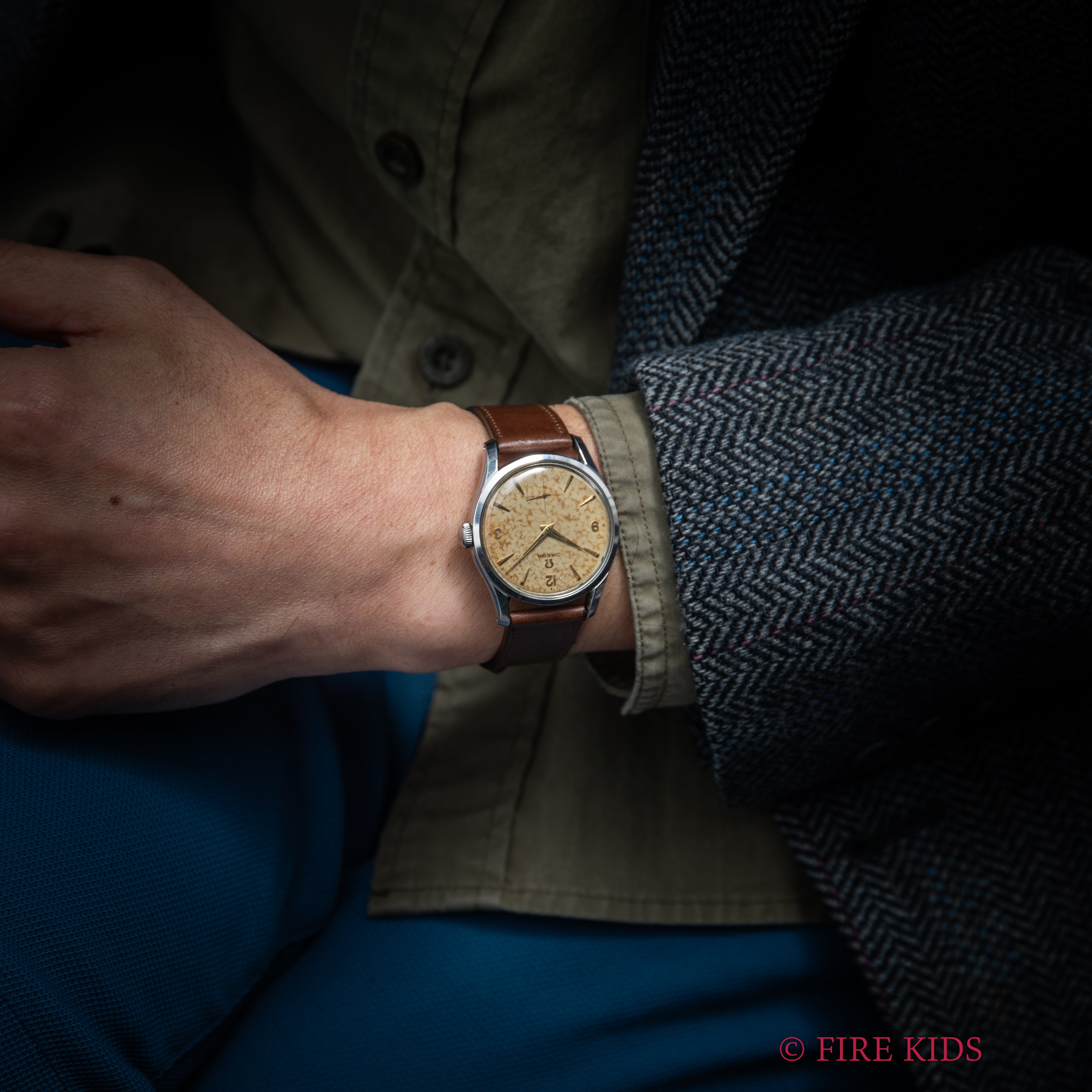 オメガ 30mmキャリバー パティーナダイヤル 1954年製 スモールセコンド手巻 Cal.266