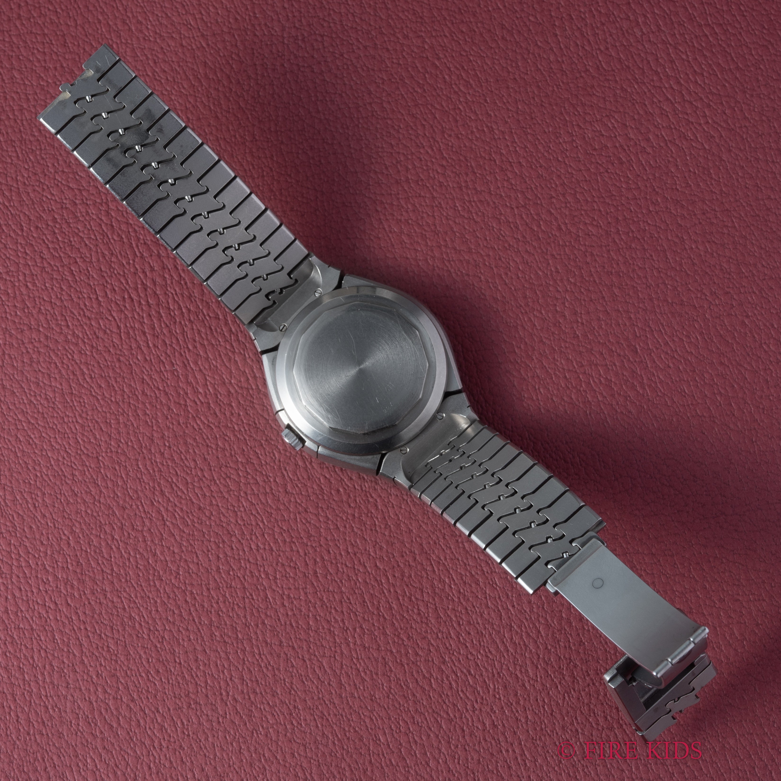 ポルシェデザイン by IWC 1981年製 自動巻クロノグラフ Ref.3700 チタンケースブレス