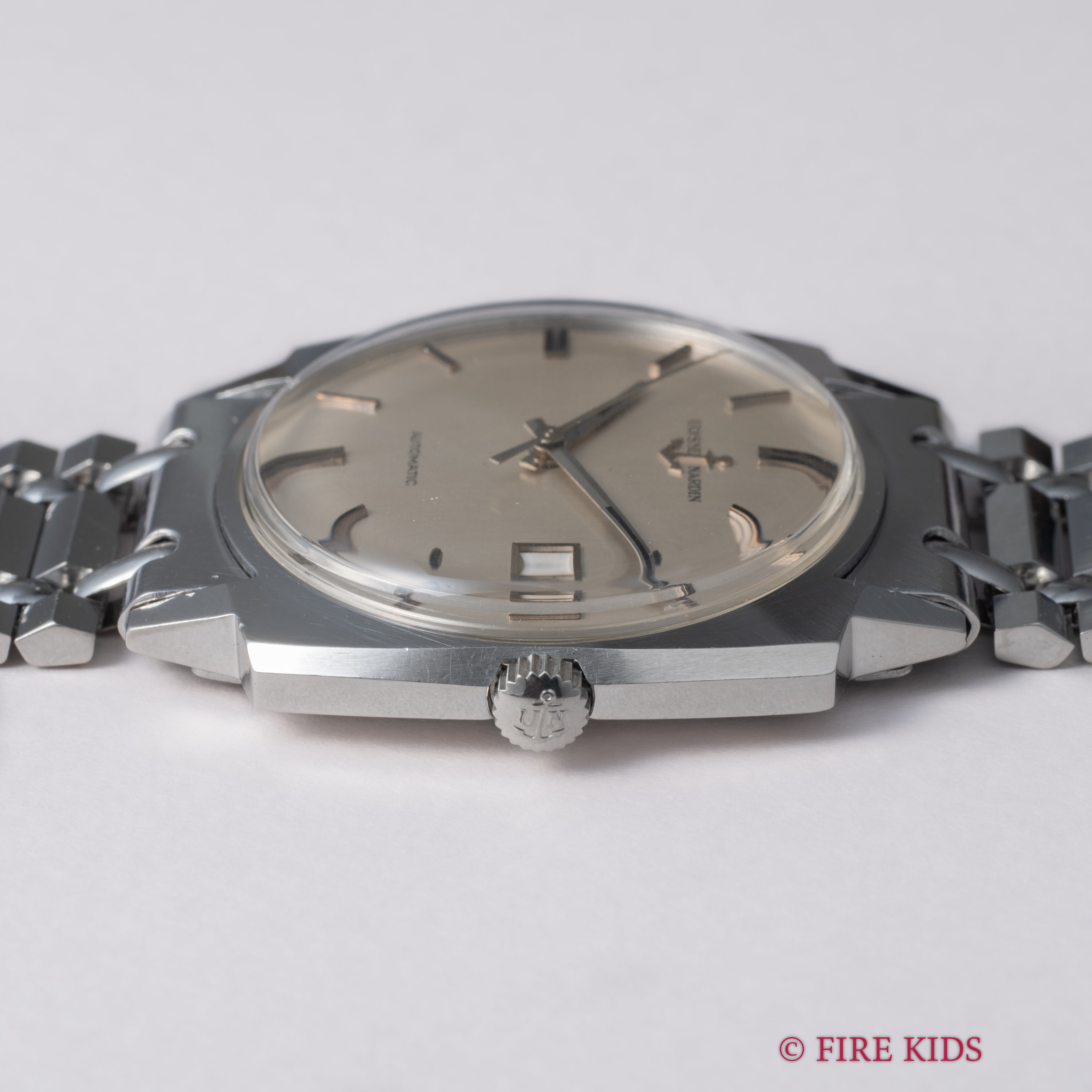 ユリスナルダン 1970年代製 オートマチック 純正ブレス付き クッションケース