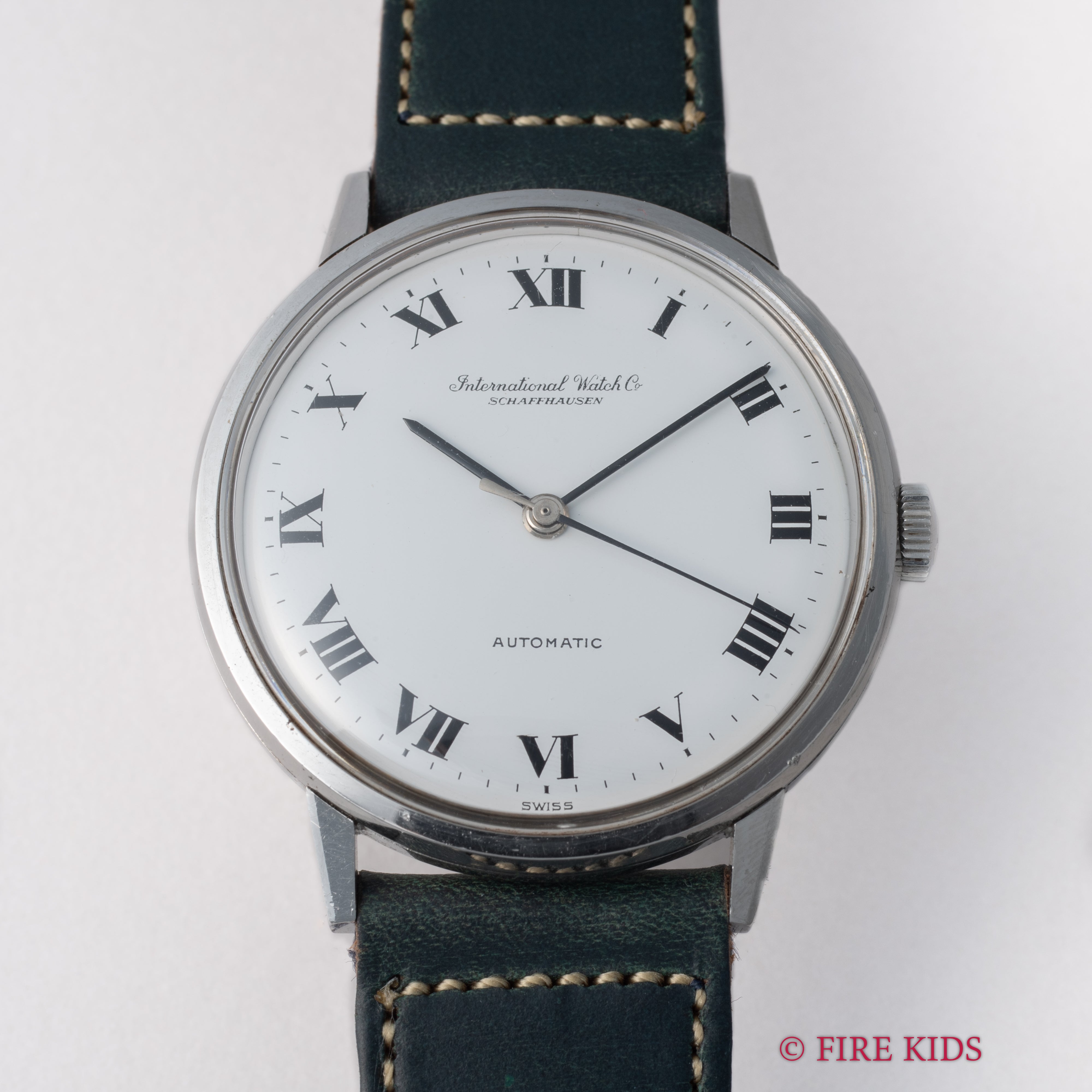 IWC ラウンドモデル オートマチック ホワイトローマンダイヤル 1965年製 お魚リューズ