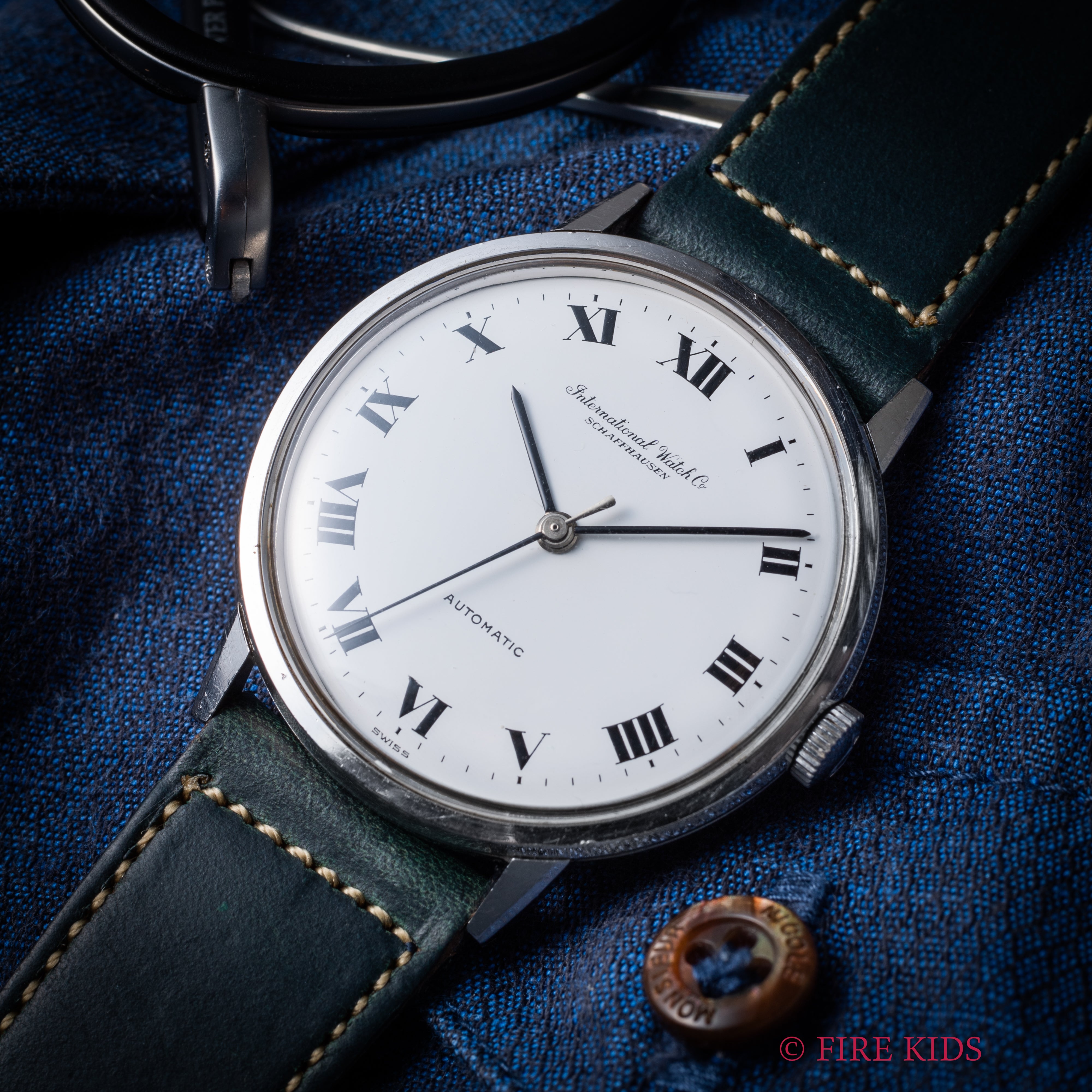 IWC ラウンドモデル オートマチック ホワイトローマンダイヤル 1965年製 お魚リューズ