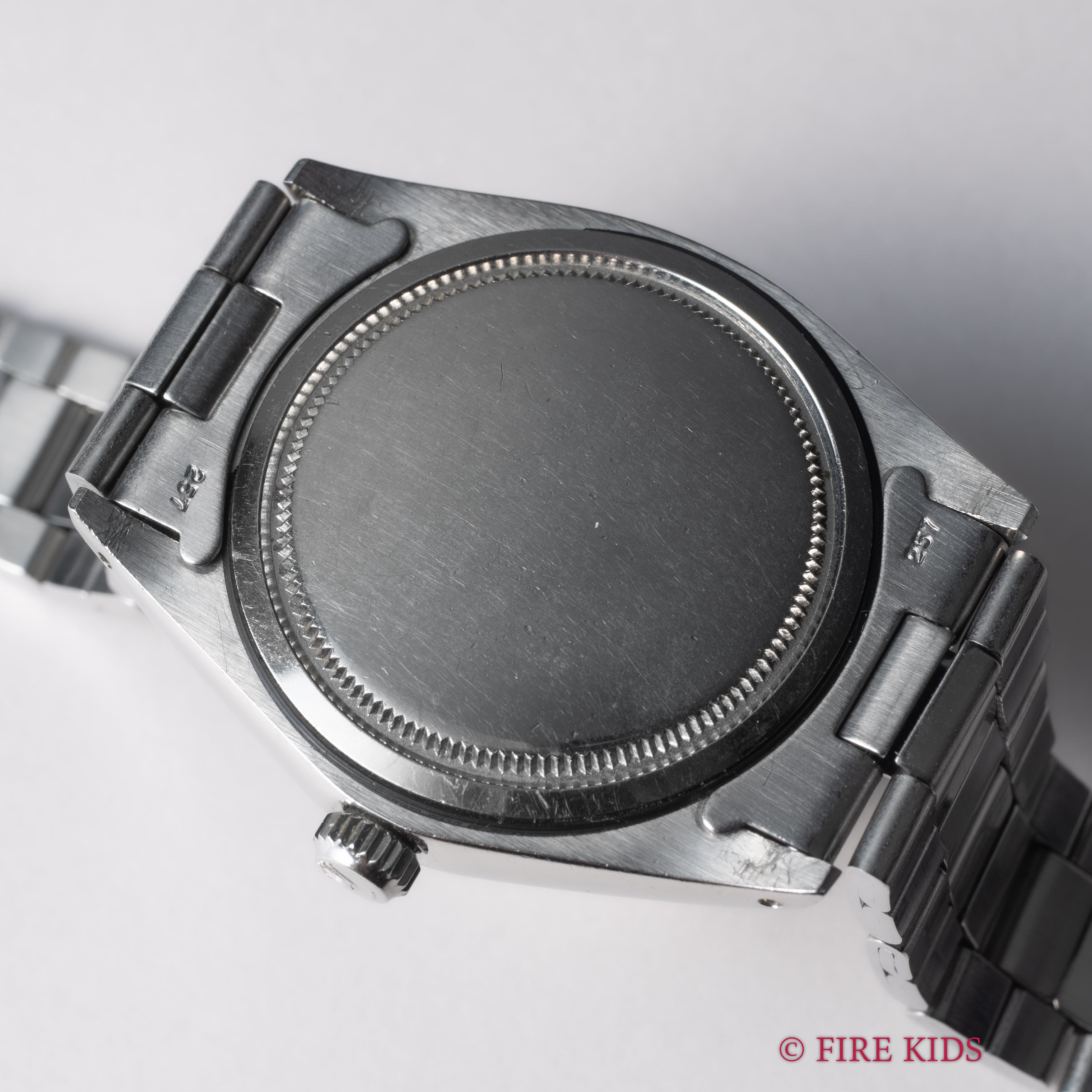 ロレックス オイスターデイト 1971年製 Ref.6694 手巻 ブラックダイヤル ドーム風防 3連オイスターブレス