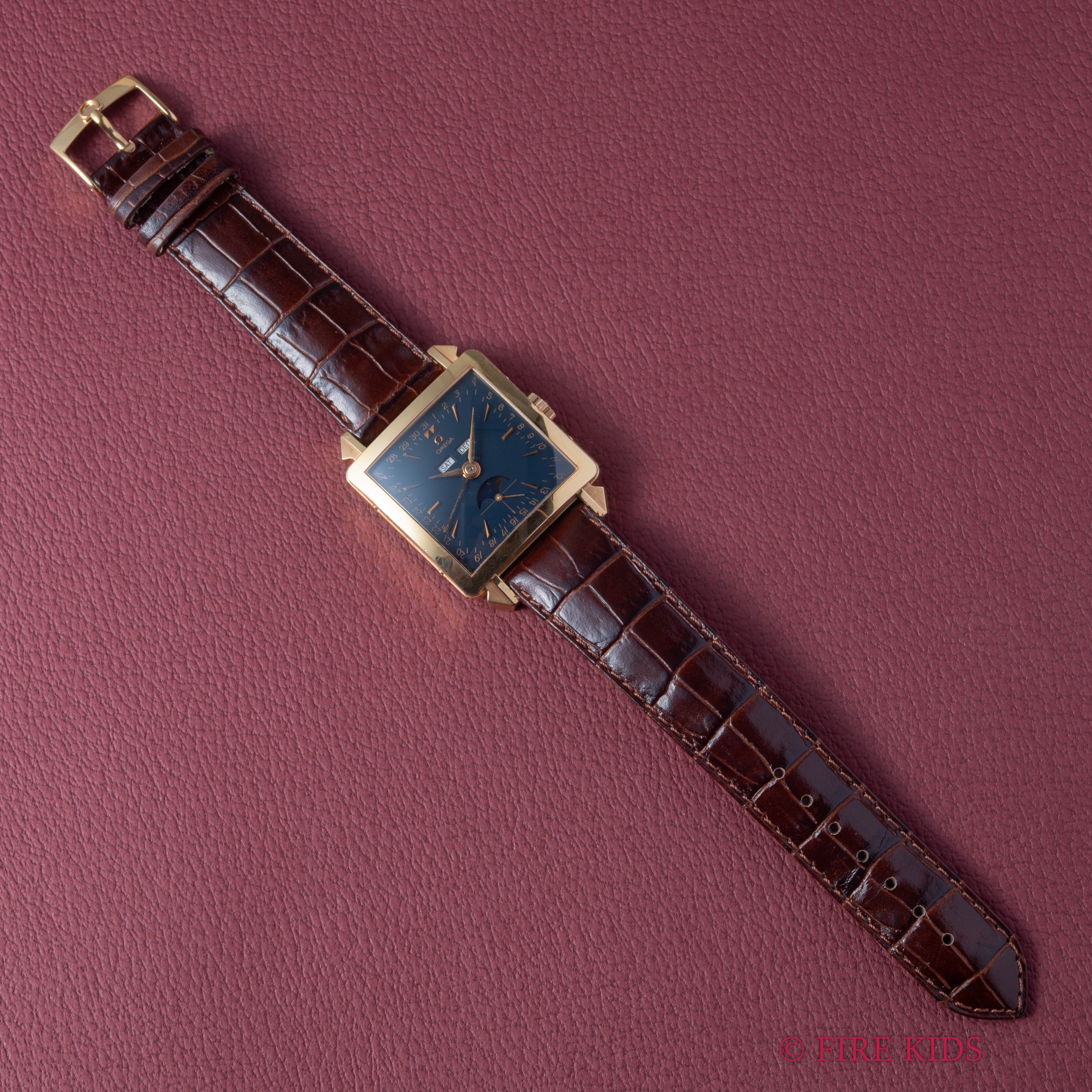 オメガ コスミック ミュージアム トリプルカレンダームーンフェイズ 2002年製 1951本限定 18金無垢 Ref.57018003