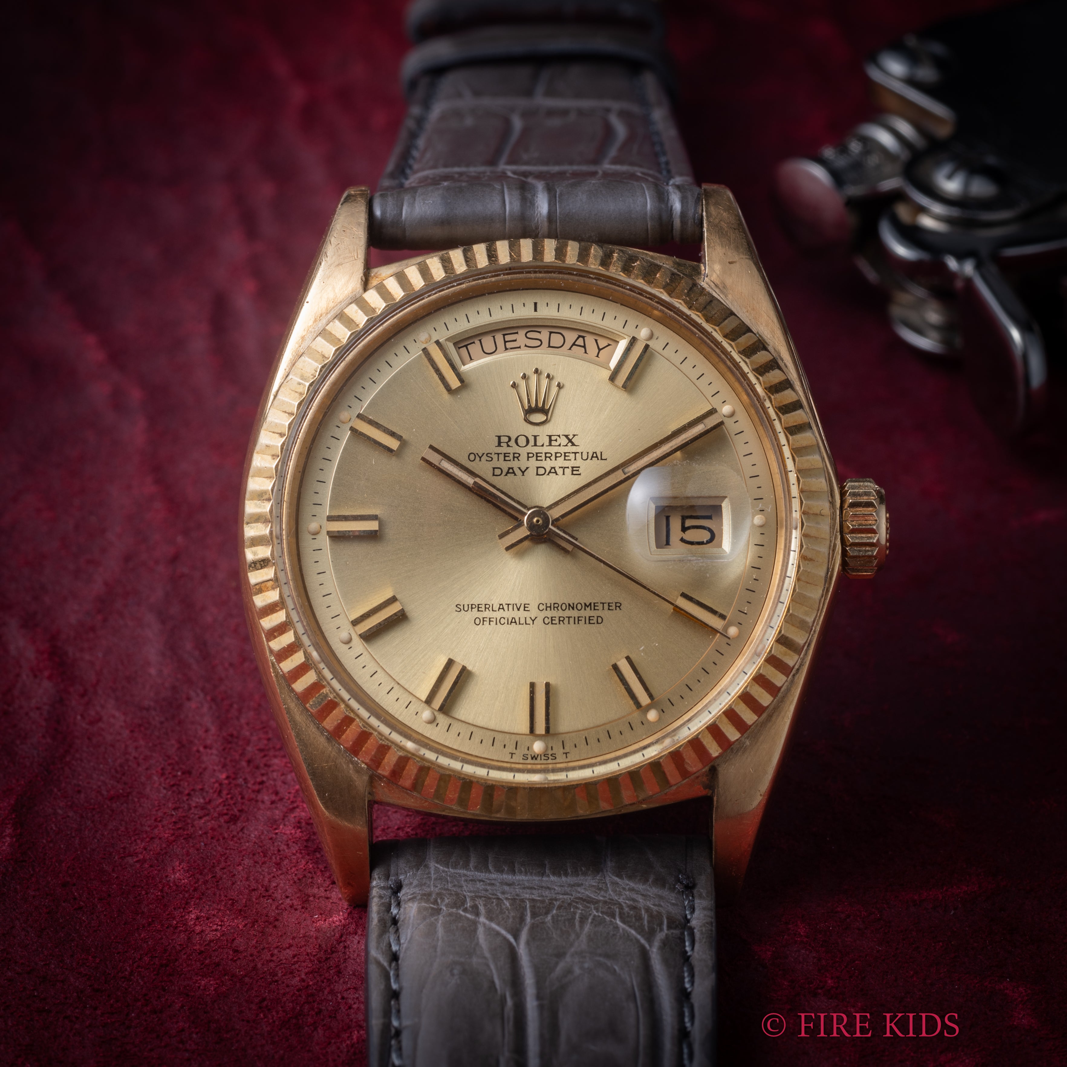 ロレックス デイデイト 1969年製 Ref.1803 18金無垢 シャンパンダイヤル ワイドボーイ