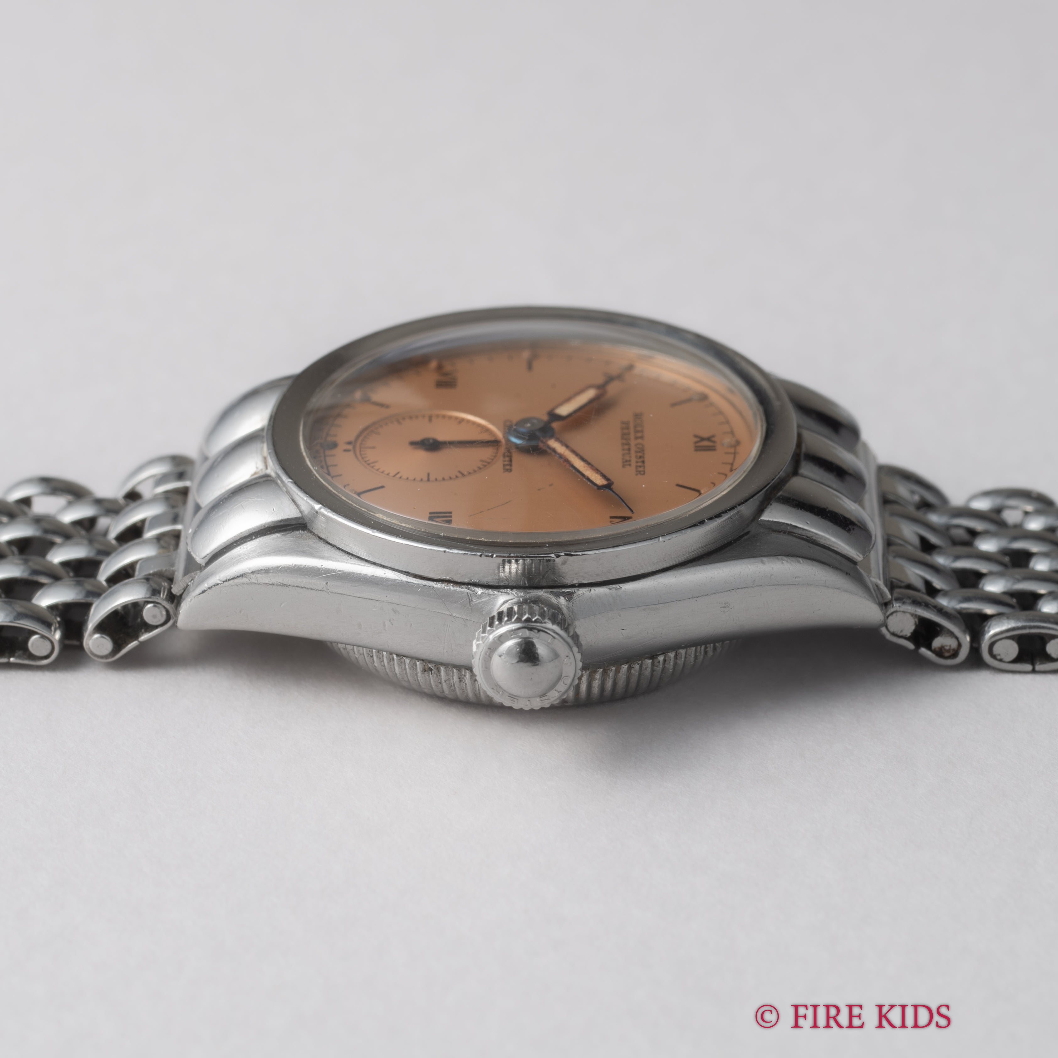 ロレックス バブルバック シェルフーデッド 飛びローマンダイアル 1942年製 ゲイフレアー社ブレス