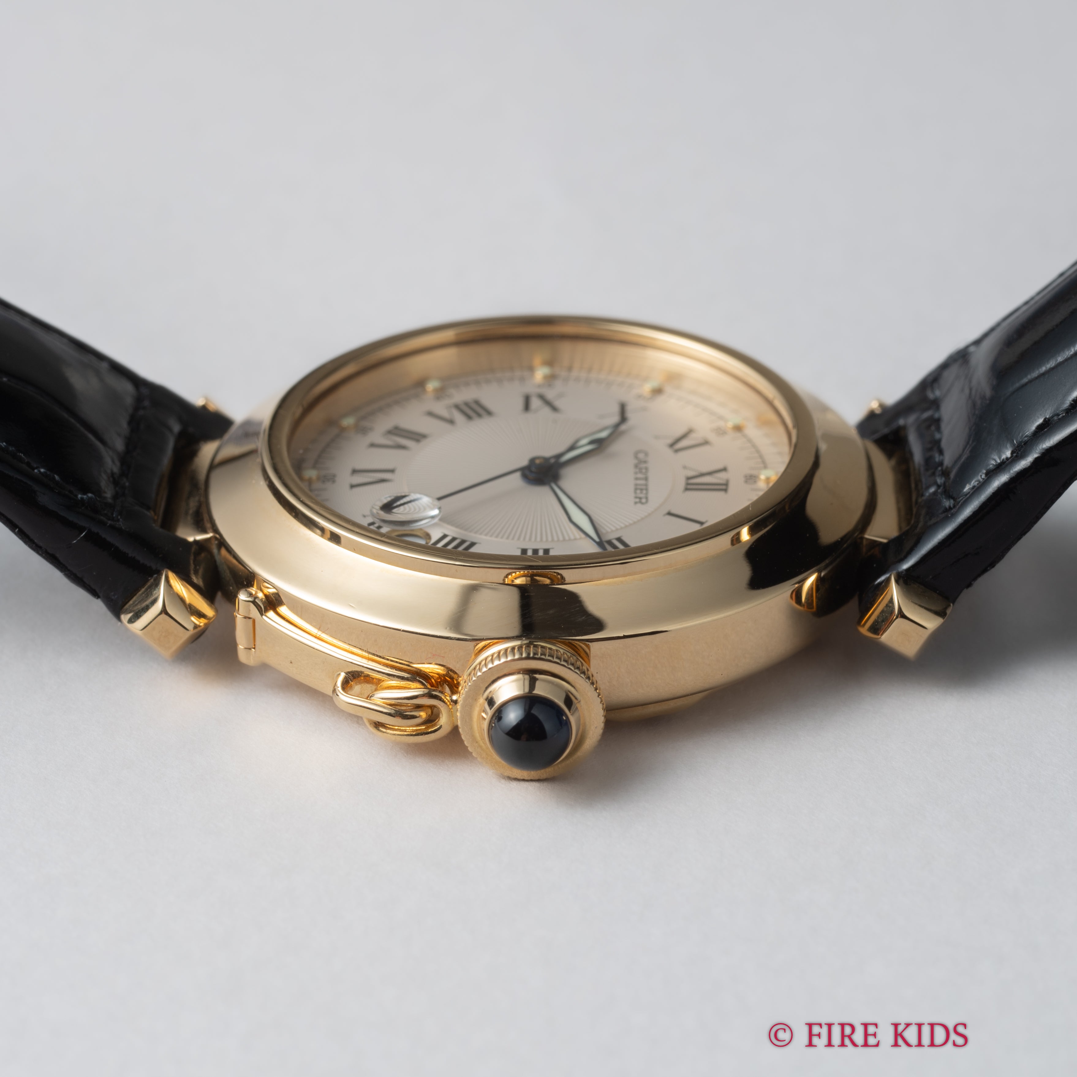 カルティエ 18金無垢パシャ 1990年代製 自動巻き ホワイトローマンダイヤル 純正18金無垢Dバックル付