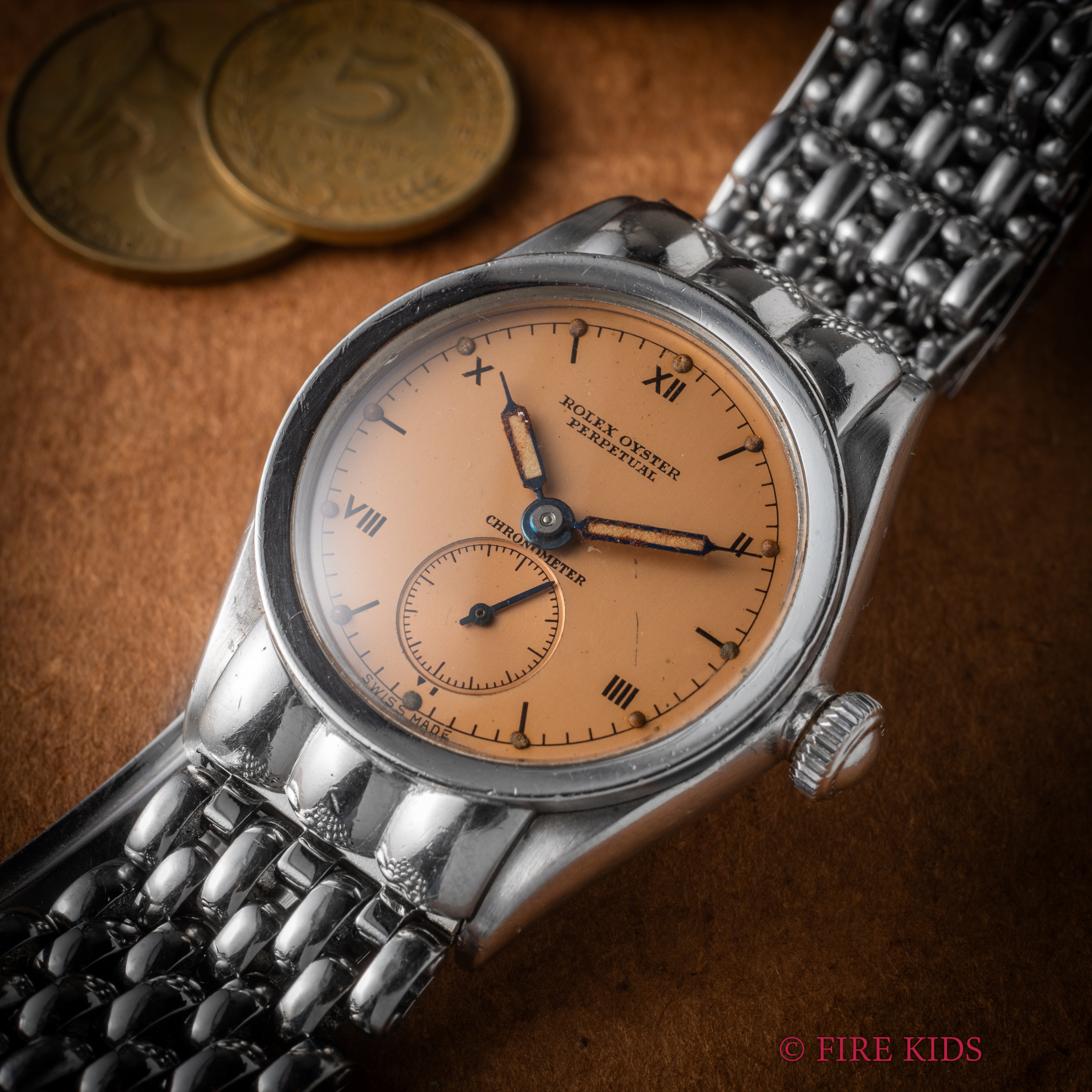 ロレックス バブルバック シェルフーデッド 飛びローマンダイアル 1942年製 ゲイフレアー社ブレス