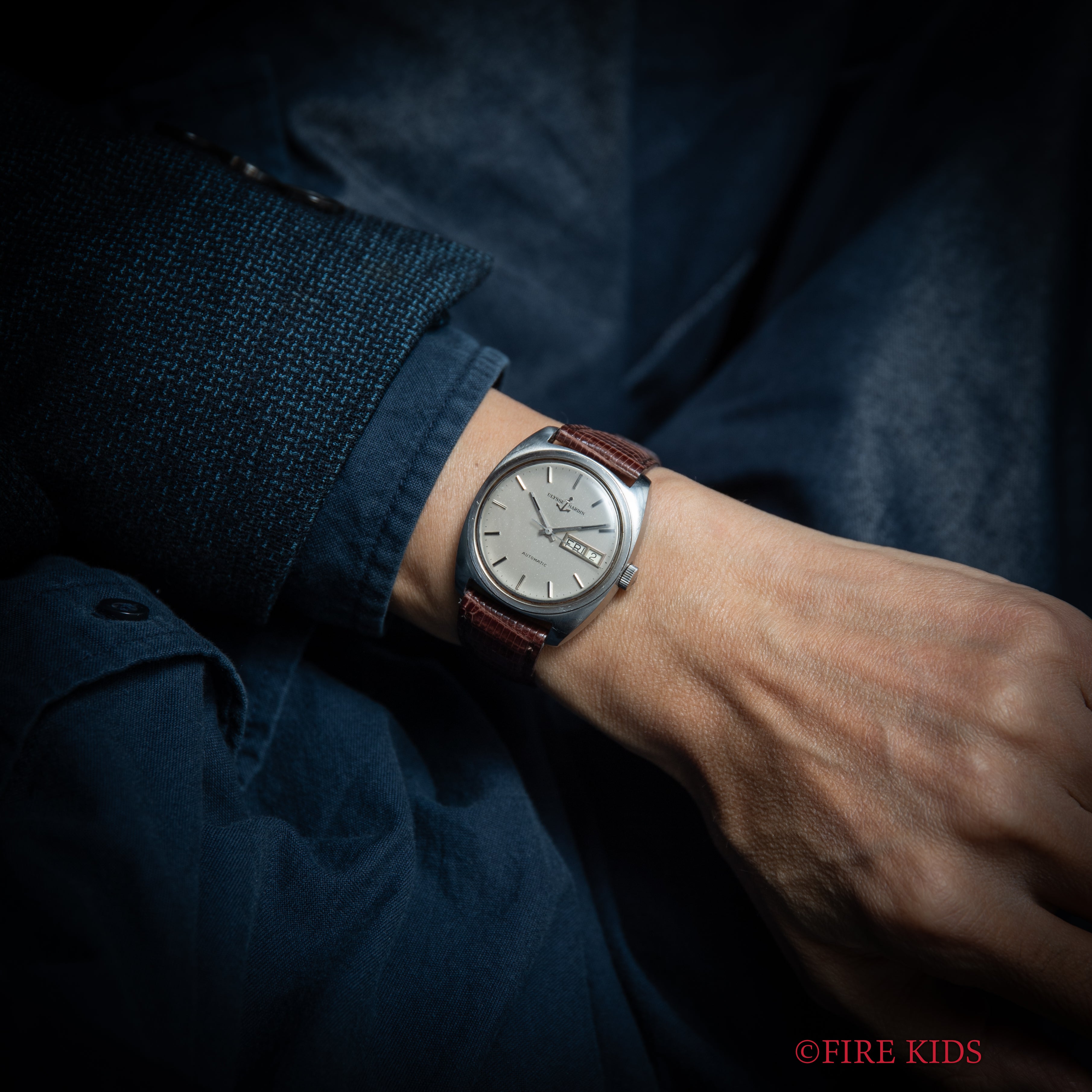 ユリスナルダン 1970年代製 自動巻き デイデイト トノーケース Cal.N11JB