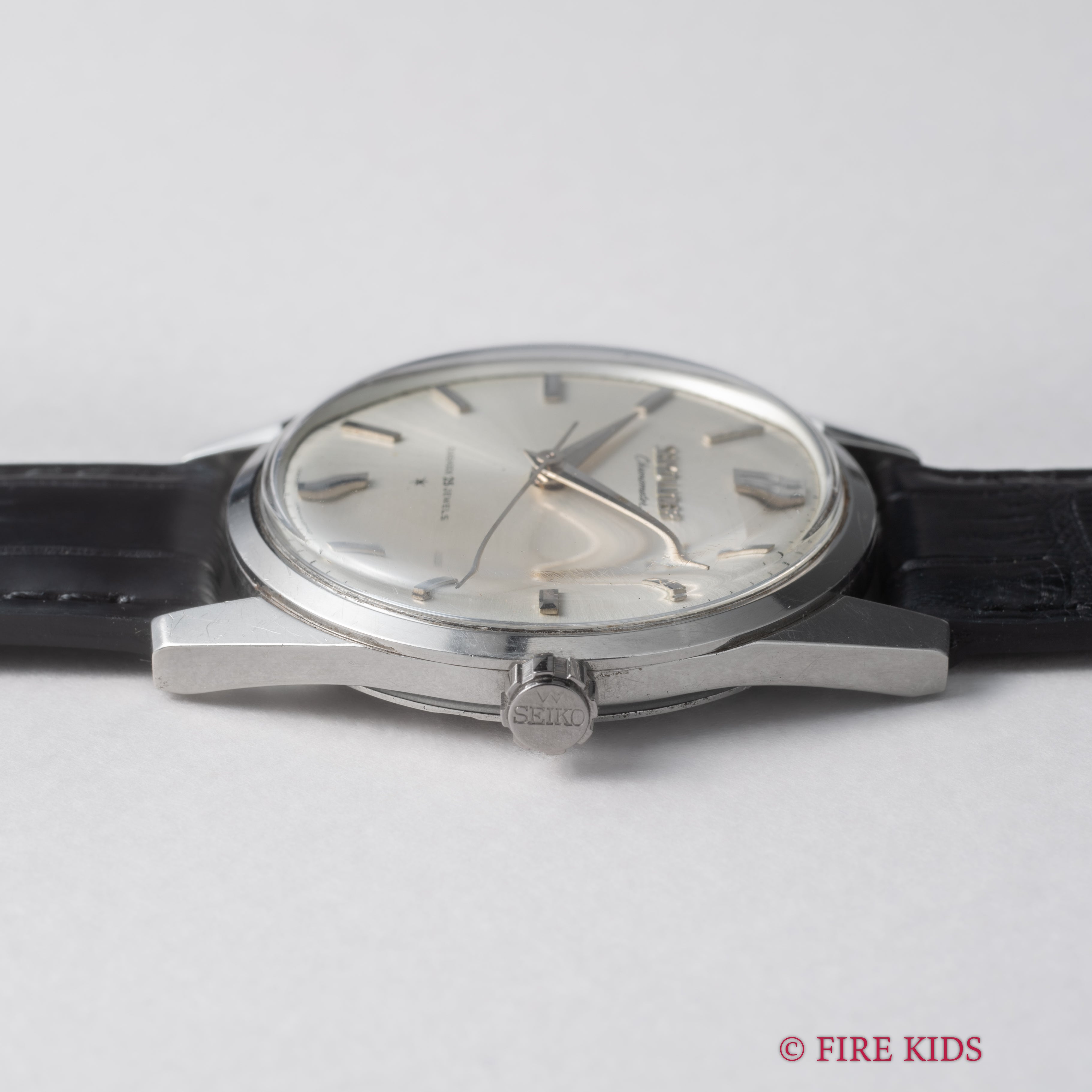 セイコー ライナー クロノメーター 1963年製 Ref.46999 ライオンメダリオン 薄型手巻