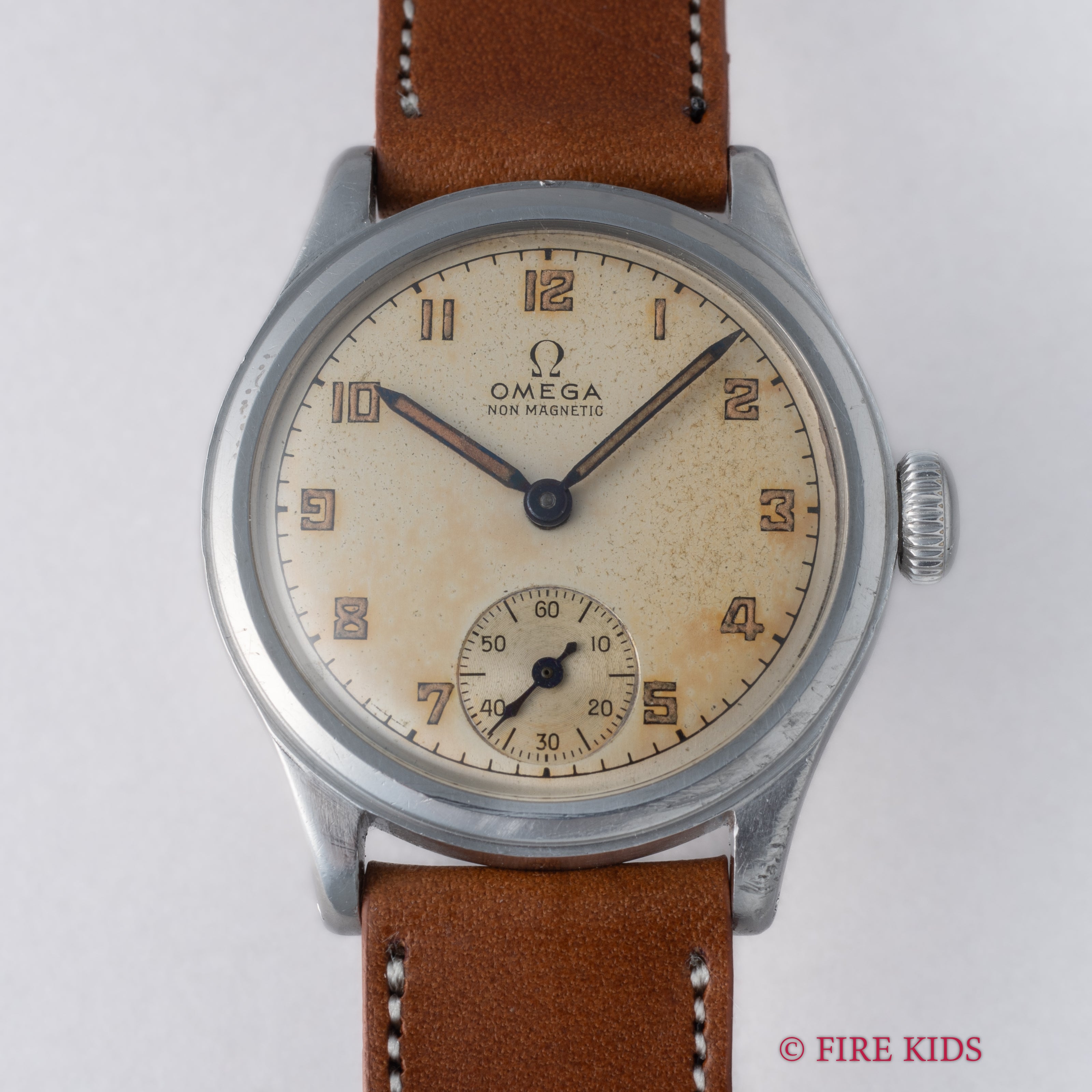 オメガ アラビアダイヤル スモセコ 1939年製 手巻 Cal.26.5T3PT1