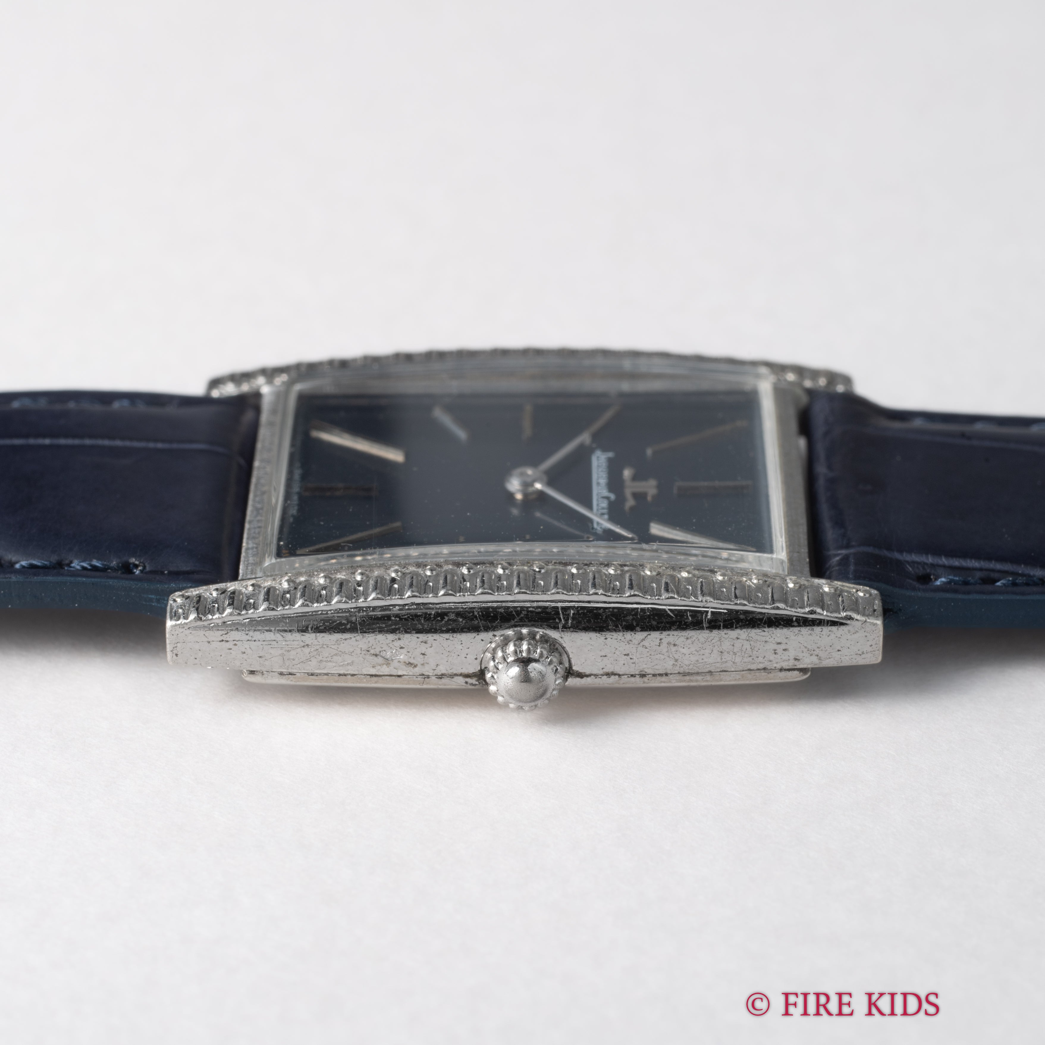 ジャガールクルト 1970年代製 ボーグ 銀無垢タンクケース ブルーダイヤル 手巻 cal.818/3