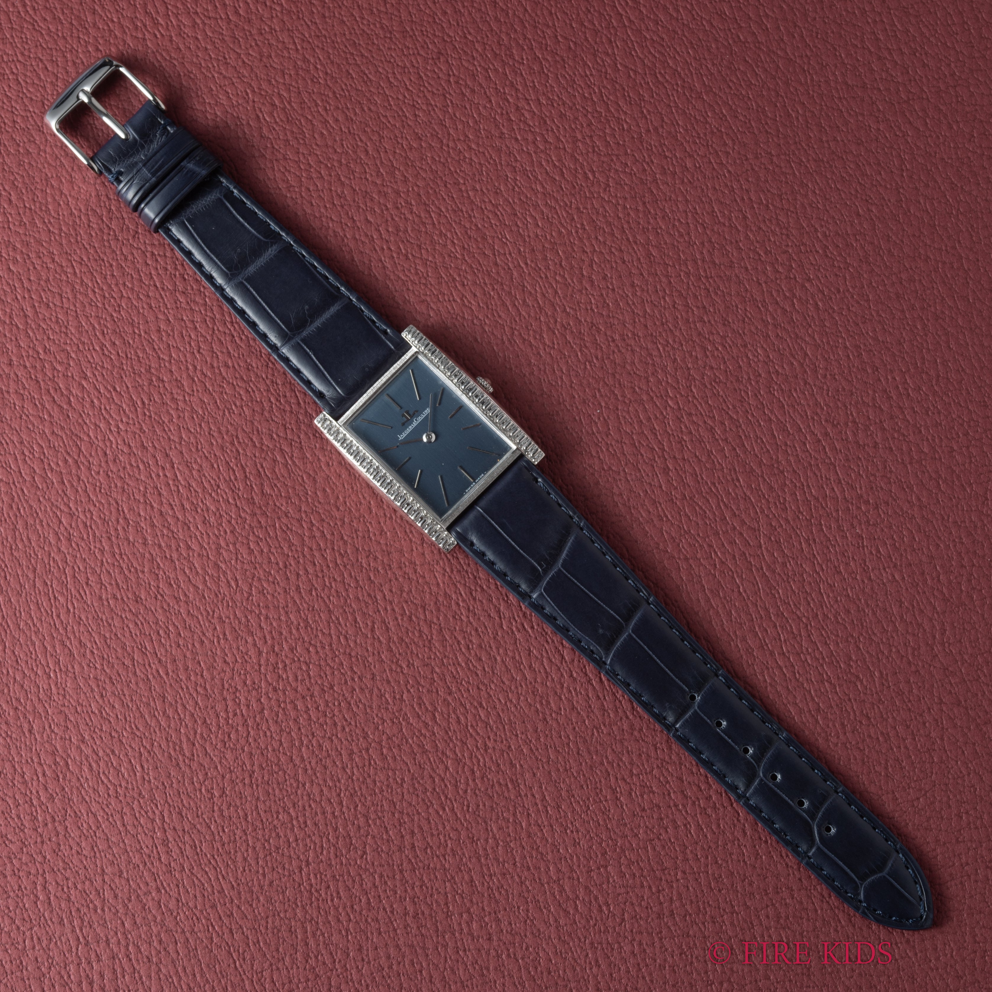 ジャガールクルト 1970年代製 ボーグ 銀無垢タンクケース ブルーダイヤル 手巻 cal.818/3