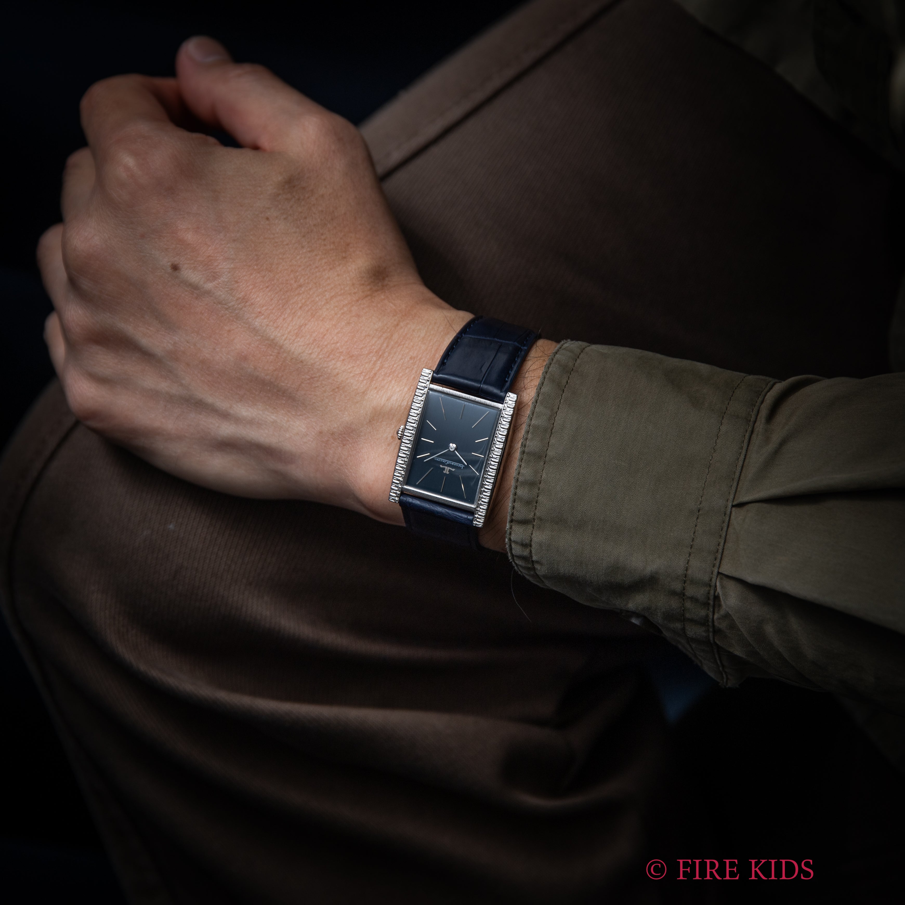 ジャガールクルト 1970年代製 ボーグ 銀無垢タンクケース ブルーダイヤル 手巻 cal.818/3