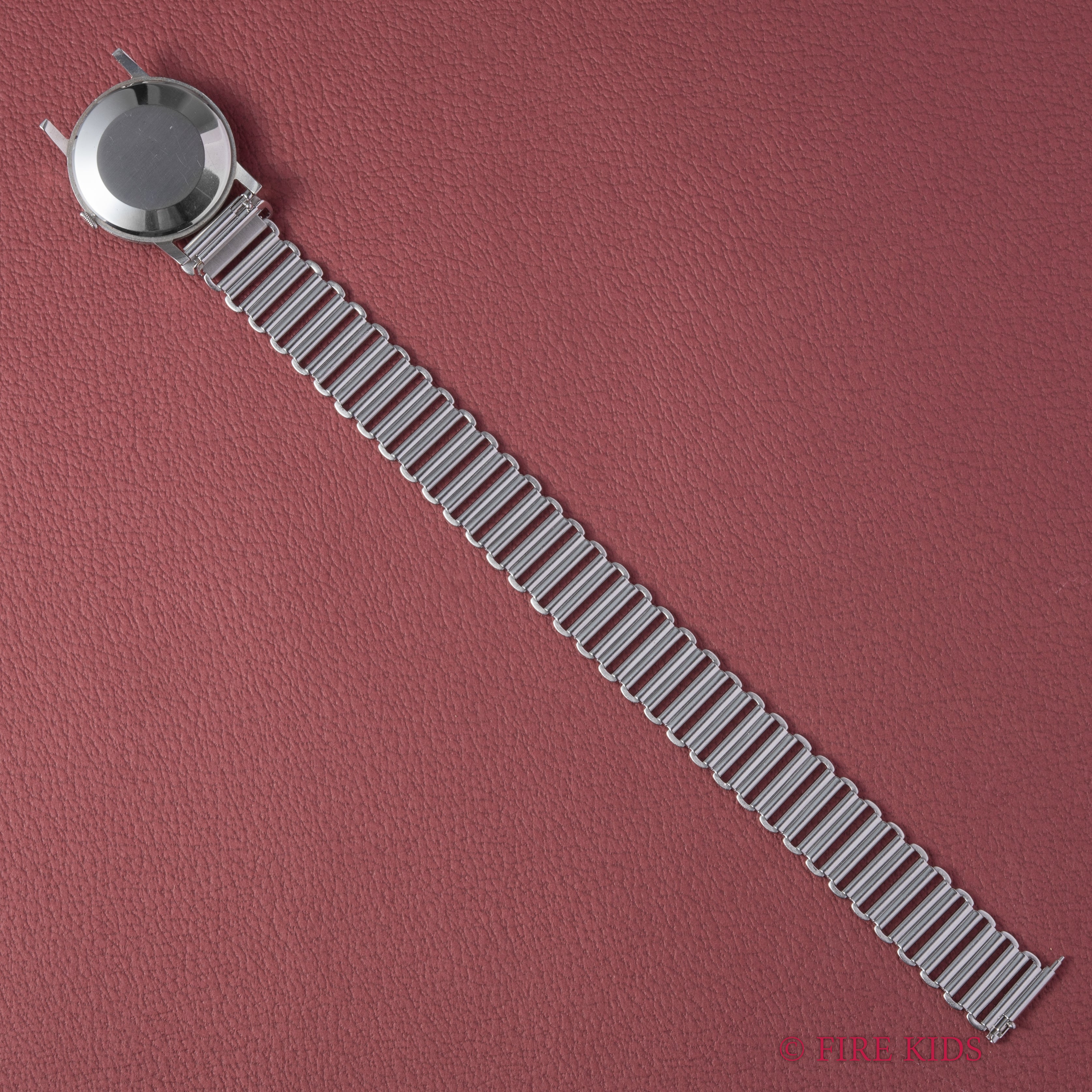 IWC ラウンドケース 砲弾インデックス 1956年製 手巻き Cal.401