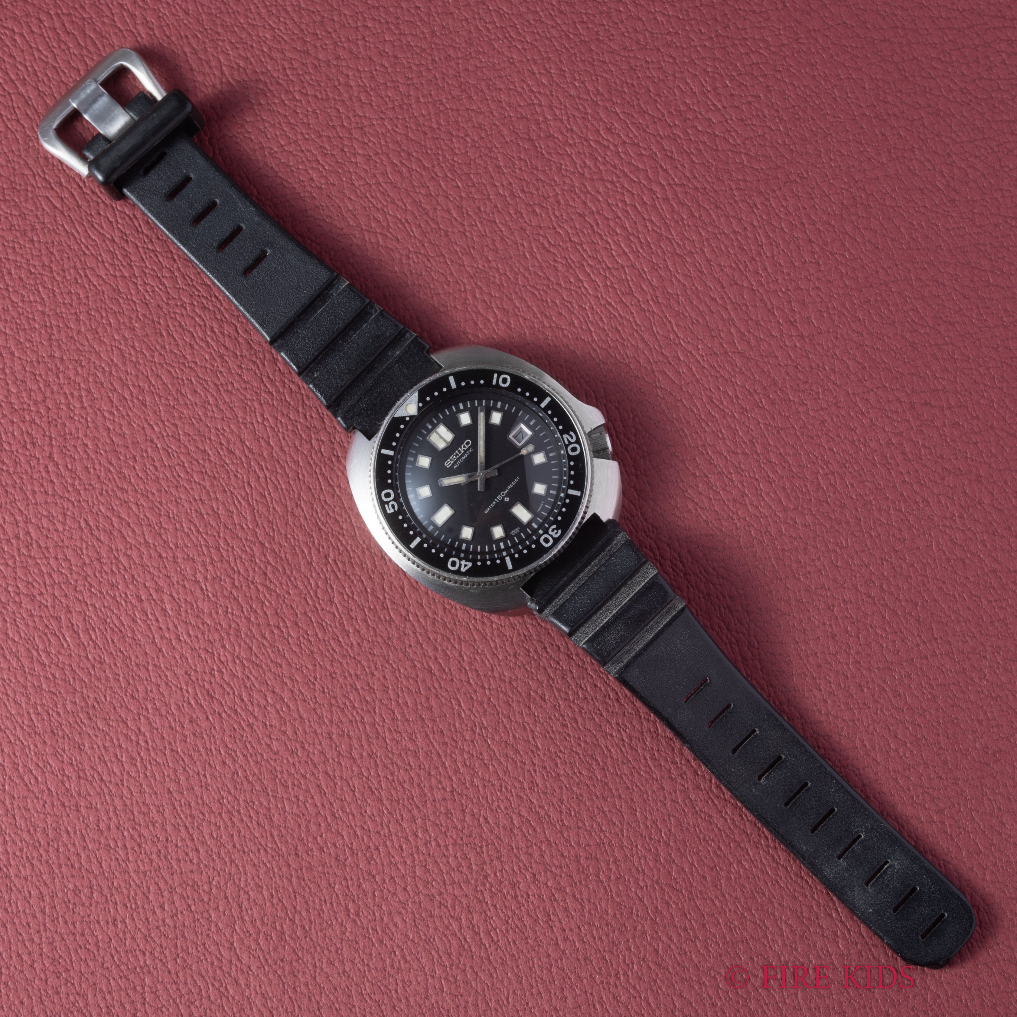 セイコー 150mダイバー 2nd後期 植村ダイバー 1975年製 自動巻き Ref.6105-8110 純正ベルト、尾錠付き