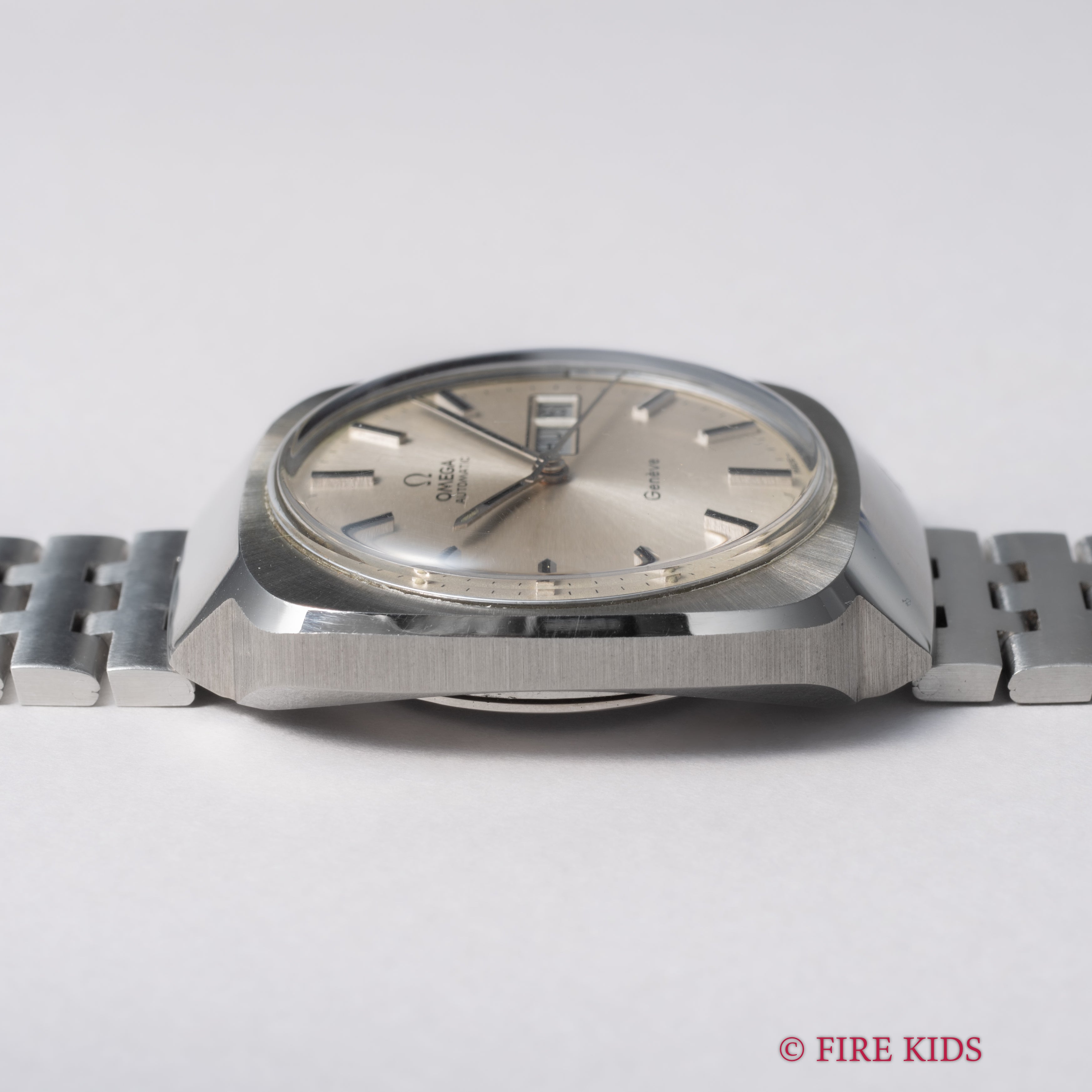 オメガ ジュネーブ 1973年製 デイデイト ハイビート自動巻 Cal.1022 純正ステンレスブレス