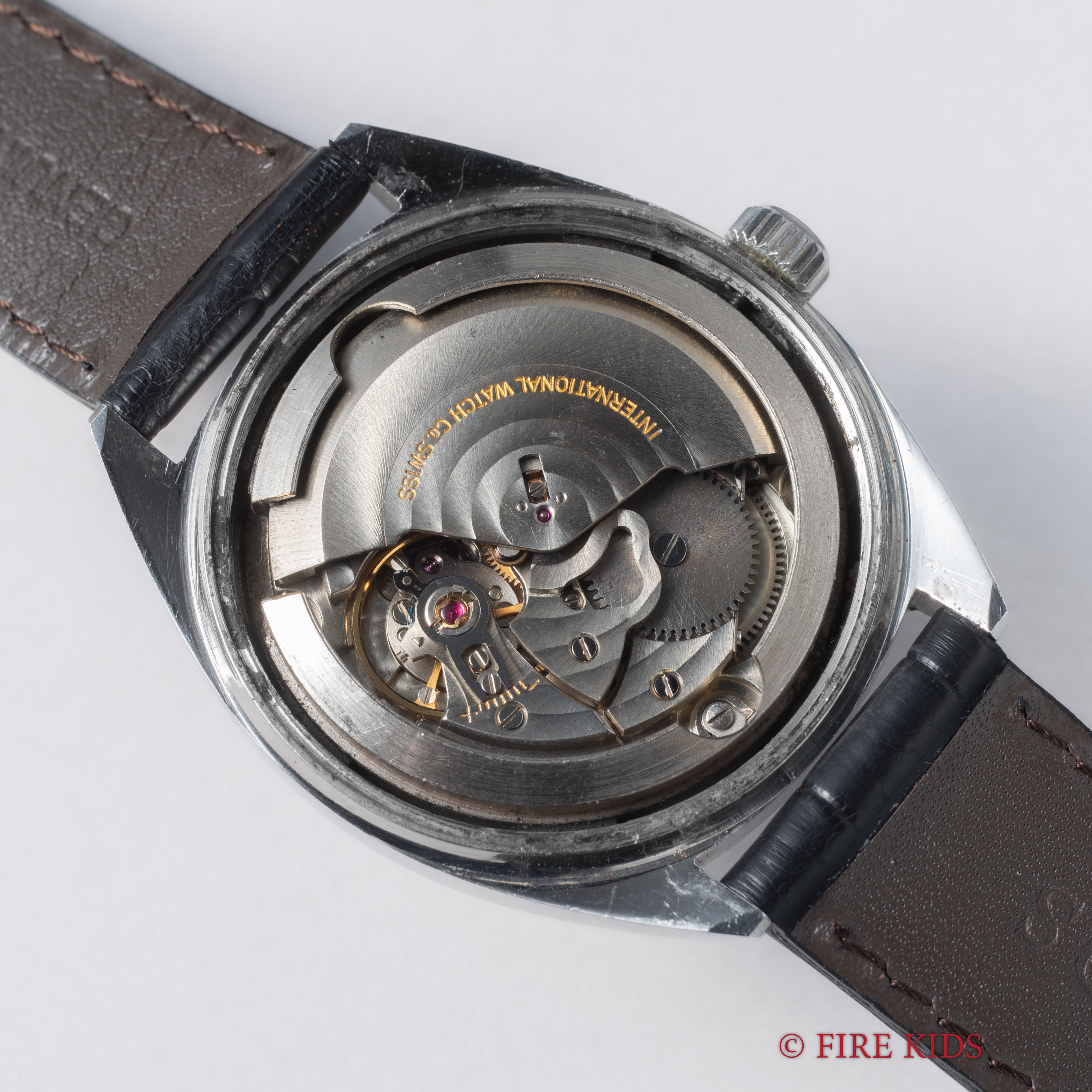 IWC ヨットクラブ ペラトン式自動巻き 1967年製 Ref.R811A Cal.8541 パティーナ