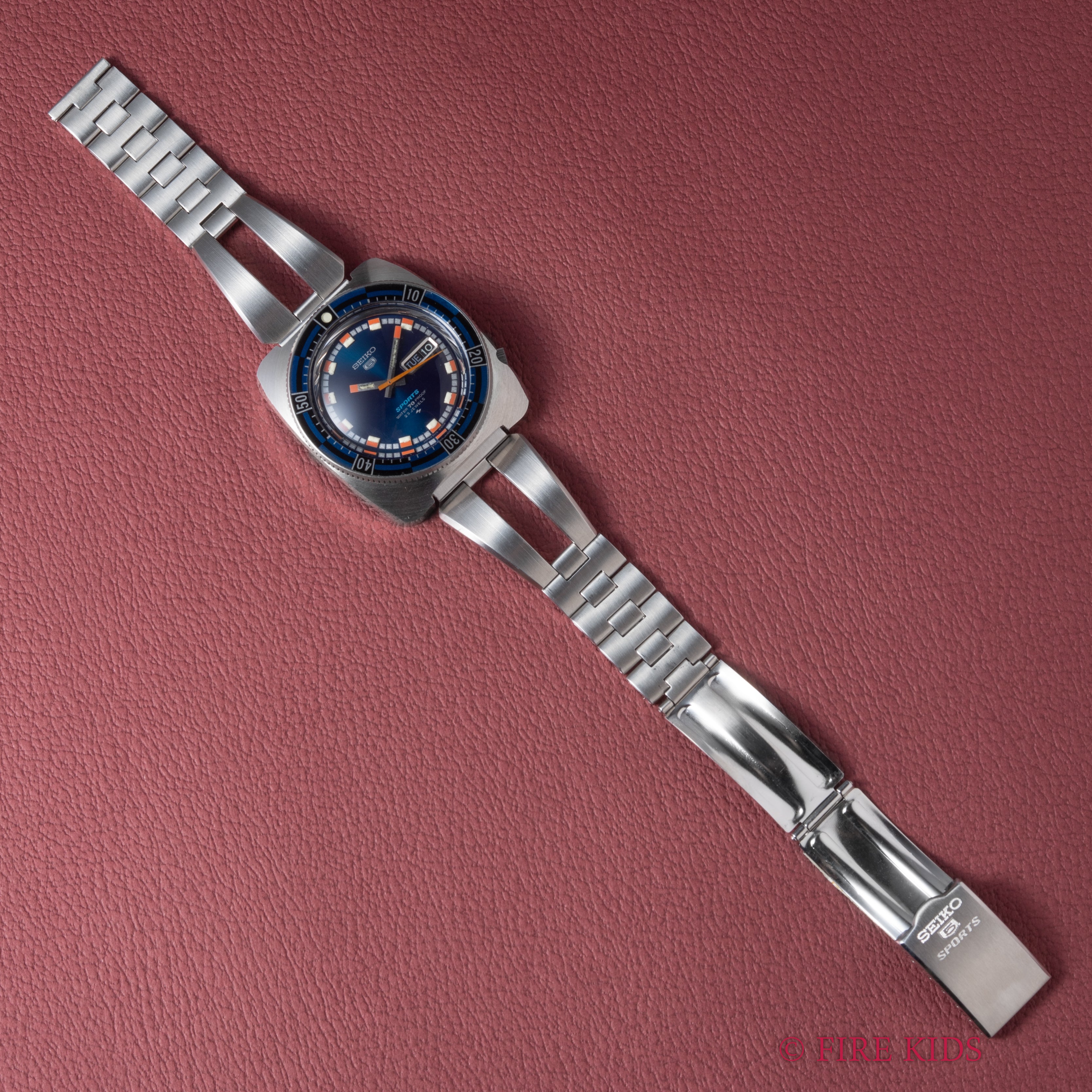 セイコー5スポーツ 1969年製 Ref.5126-8120 クッションケース 純正ブレス付き タグ付き