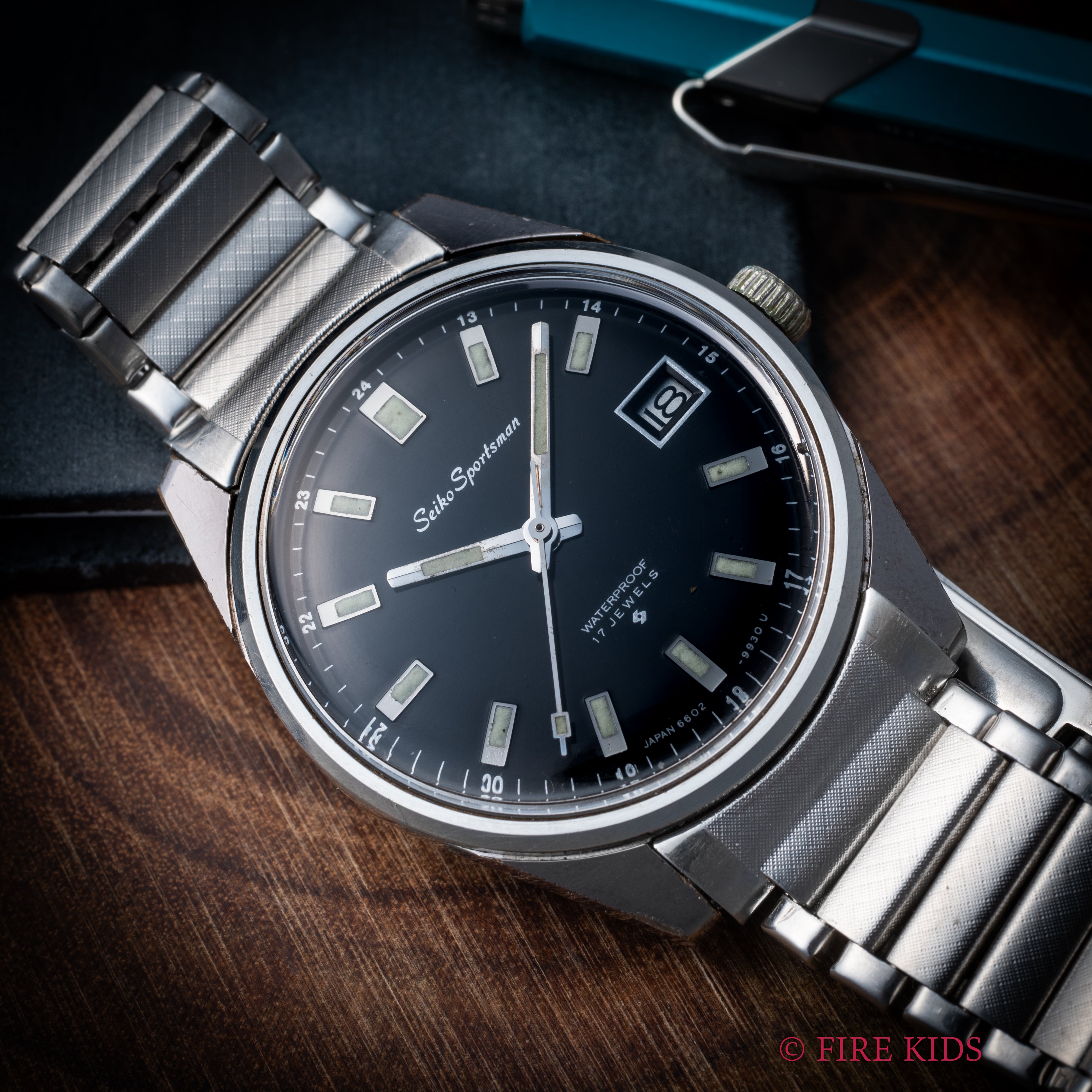 セイコー スポーツマン ブラックミラー文字盤 1968年製 Ref.6602-9982 手巻 純正ステンレスブレス