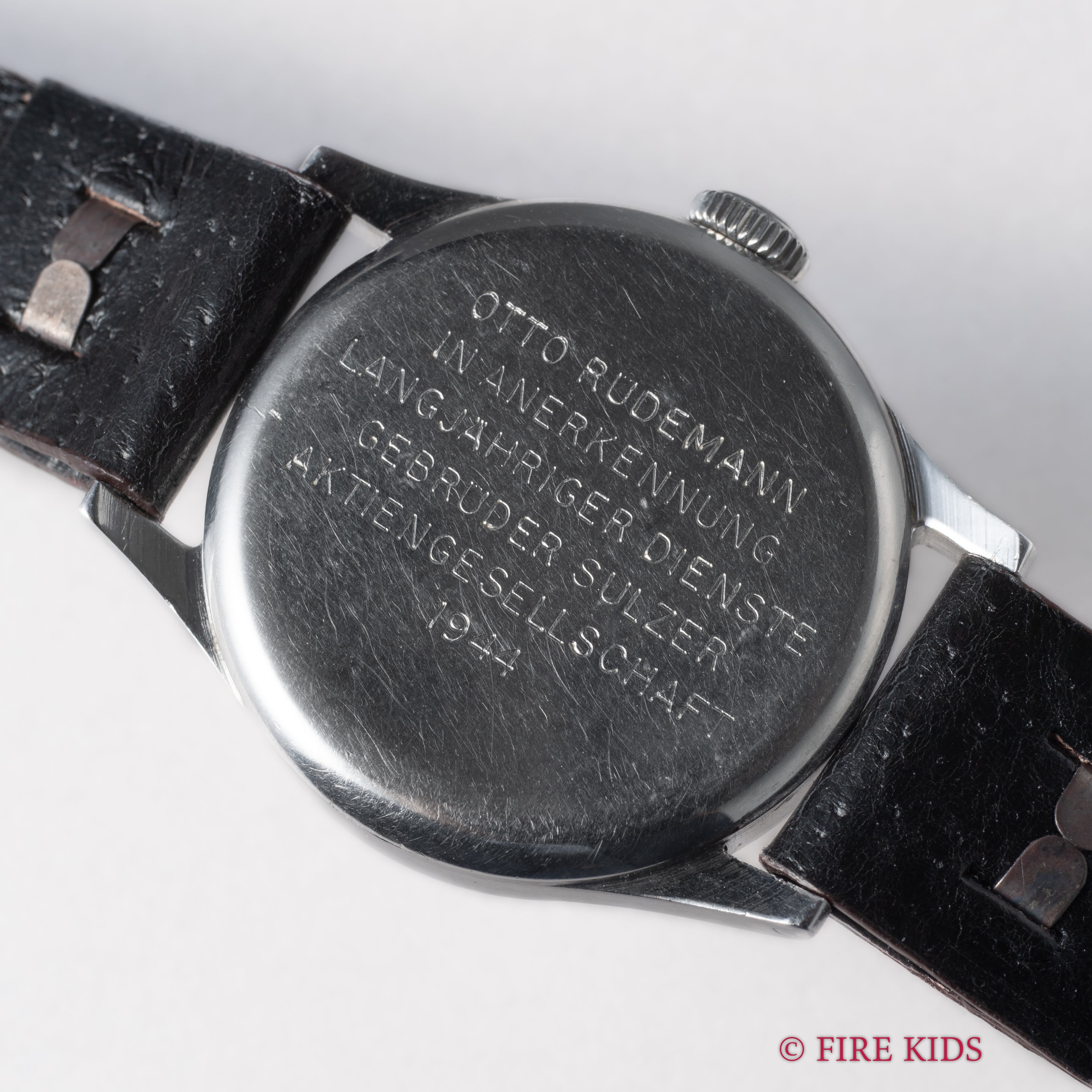 IWC アラビアダイヤル 1945年製 手巻 Cal.83 ラウンドケース