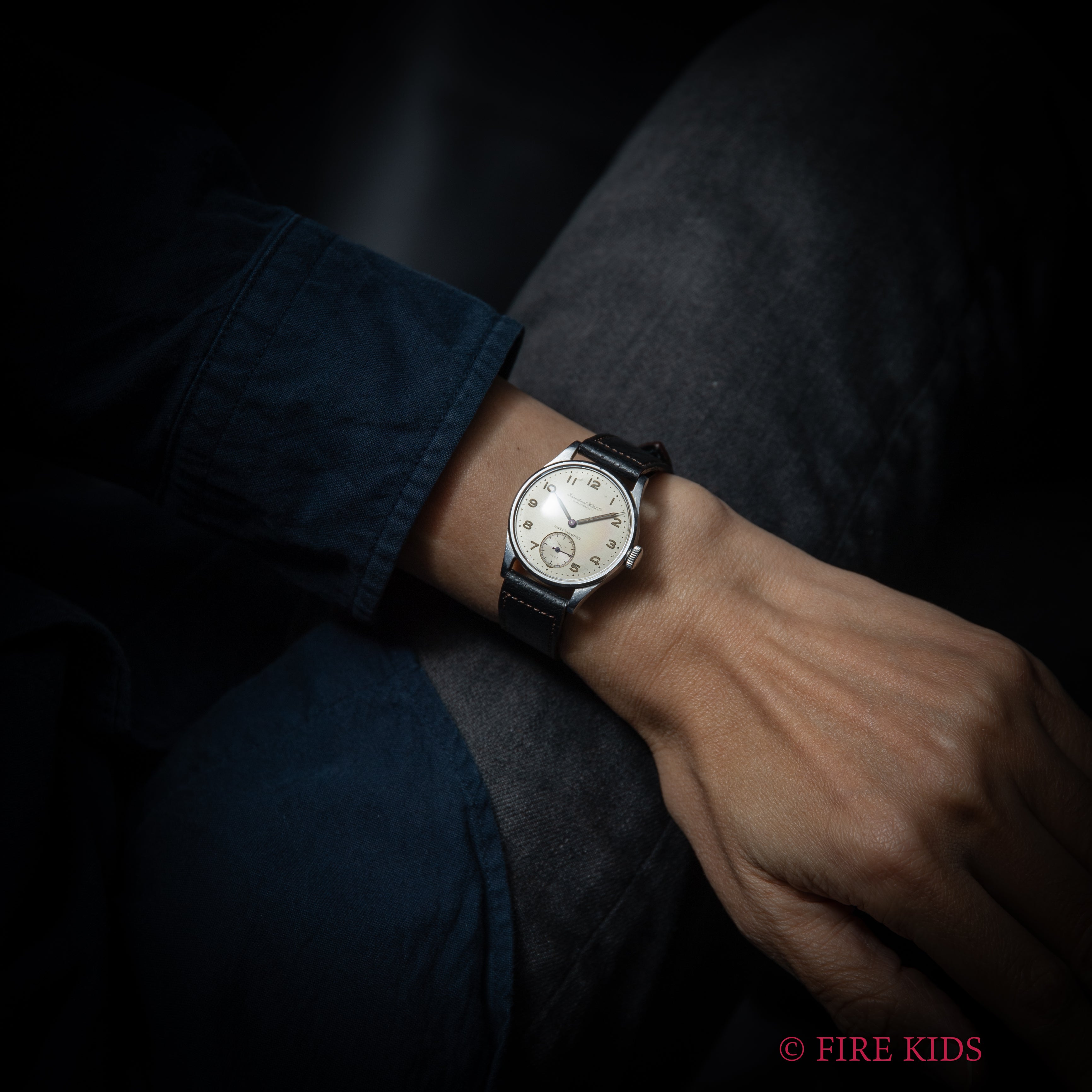 IWC アラビアダイヤル 1945年製 手巻 Cal.83 ラウンドケース