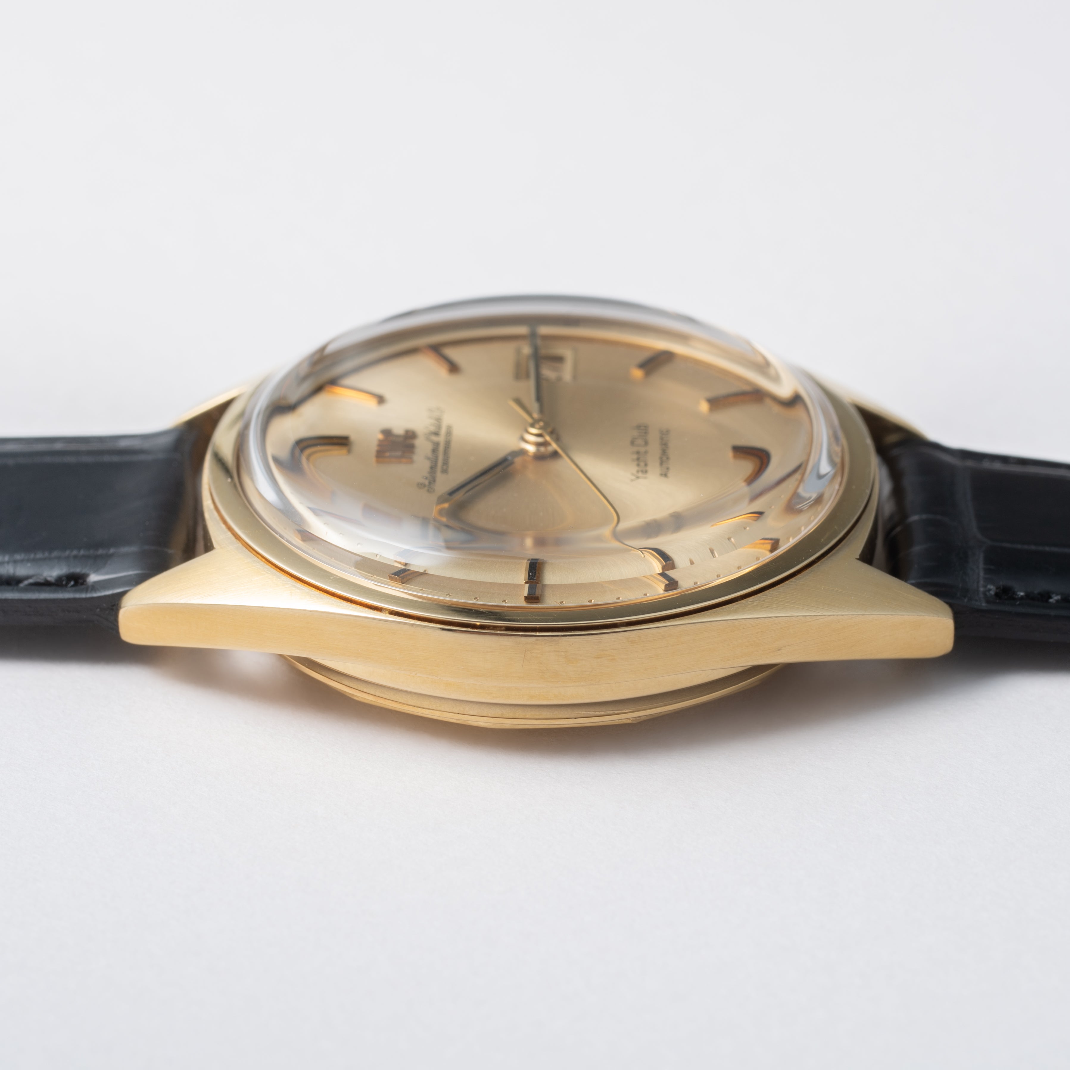 IWC ヨットクラブ 1969年製 Ref.R811A 18金イエローゴールド