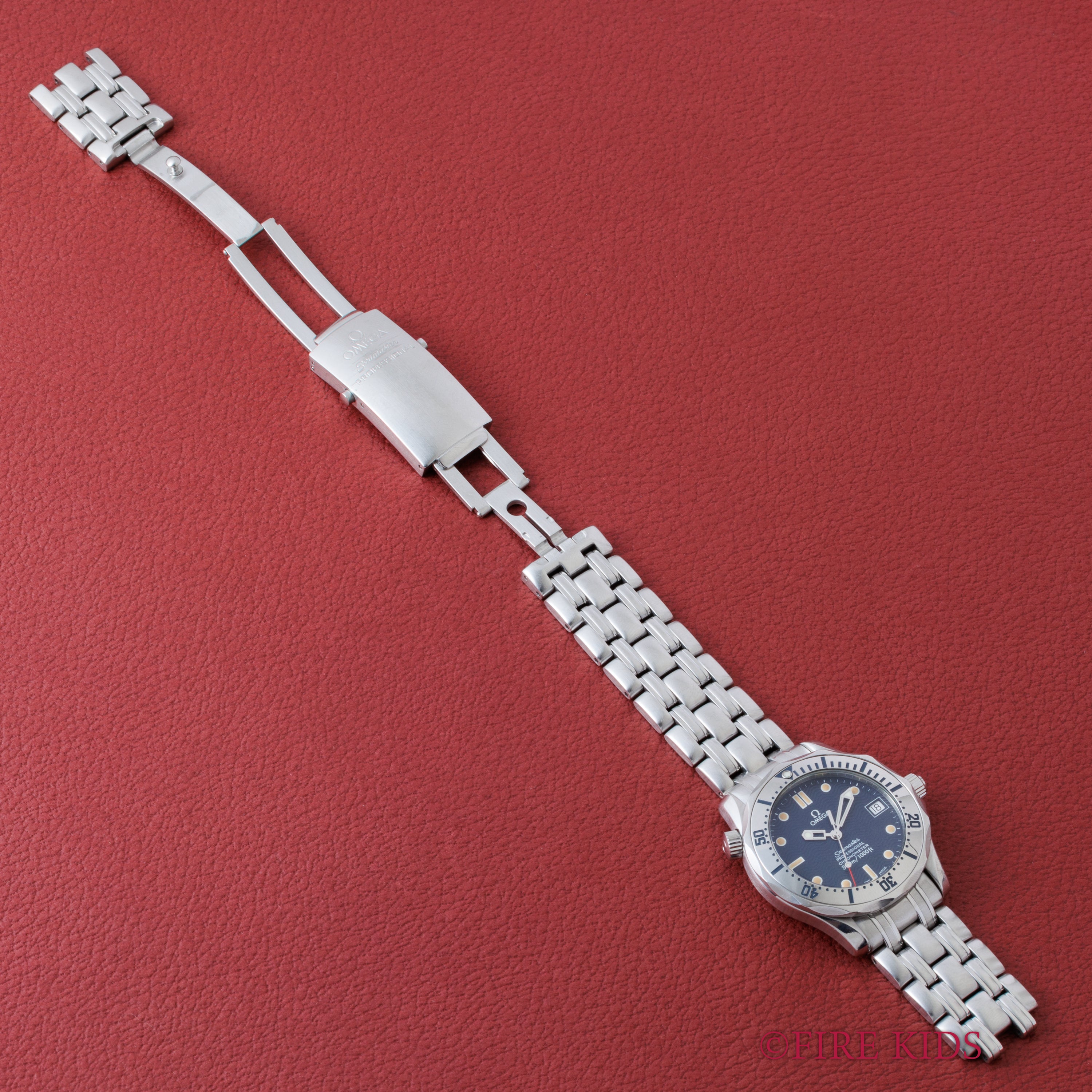 オメガ シーマスター プロフェショナル300m 36㎜ケース 1986年製 自動巻クロノメーター 純正ブレス 箱付