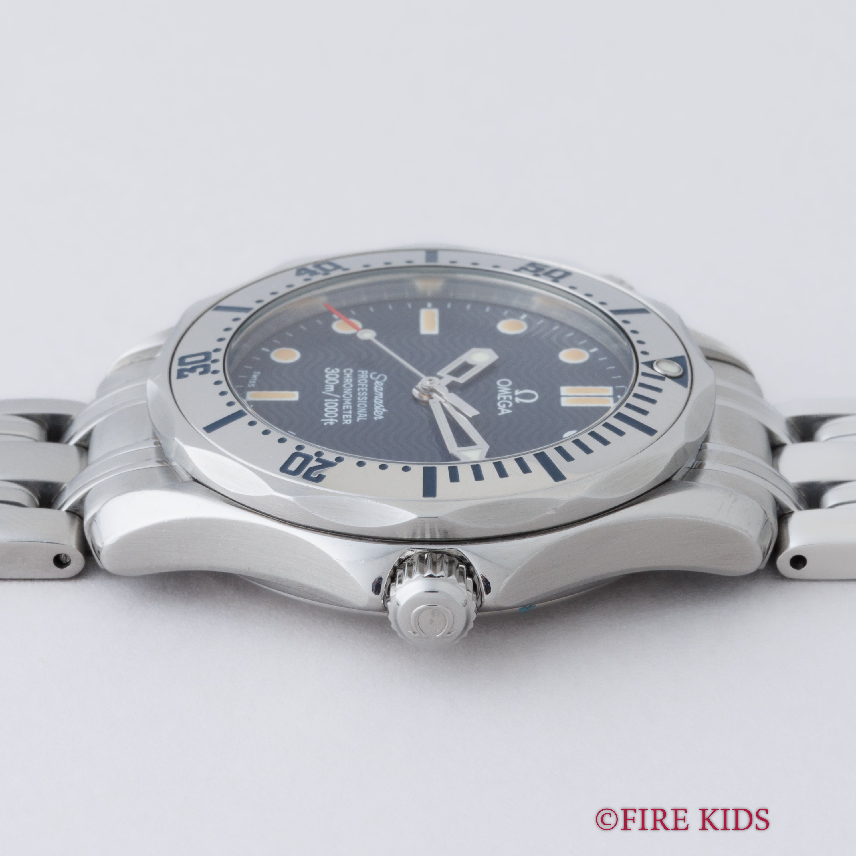 オメガ シーマスター プロフェショナル300m 36㎜ケース 1986年製 自動巻クロノメーター 純正ブレス 箱付