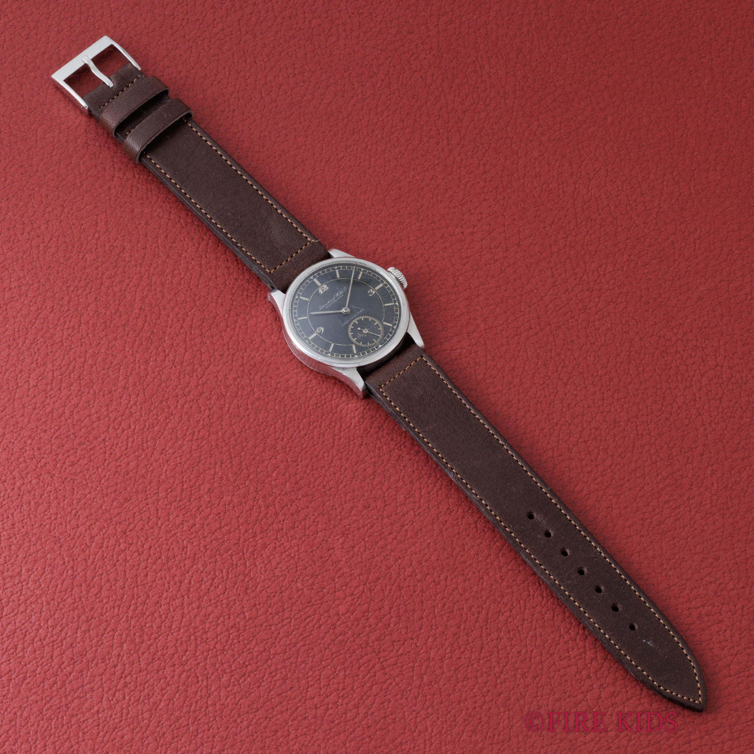 IWC 1938年製 Cal.83 ブラックセクターダイヤル スモールセコンド 手巻き