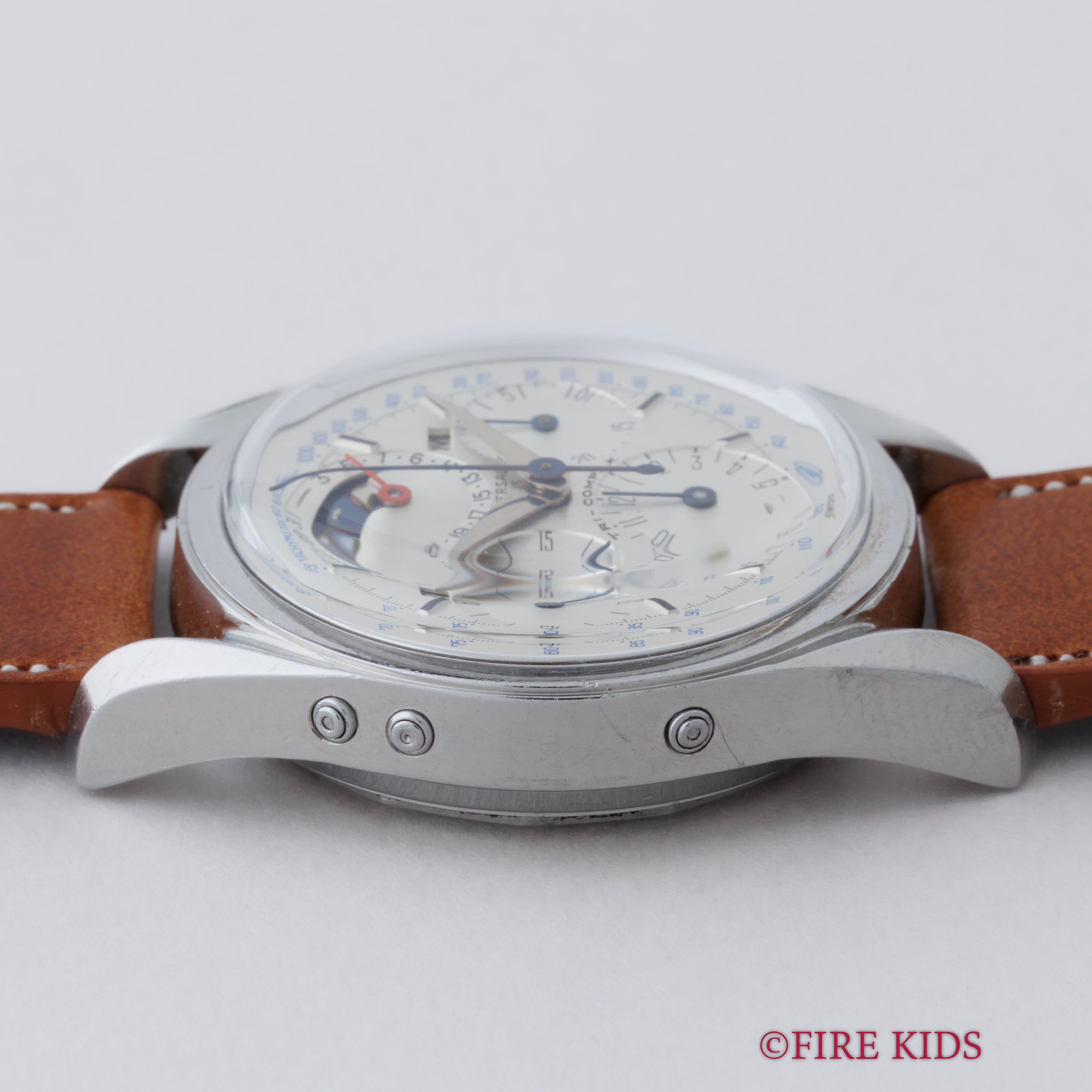 ユニバーサル・ジュネーブ トリコンパックス 1960年代製 Ref.222100/2 手巻き Cal.281 トリプルカレンダームーンフェイズクロノグラフ