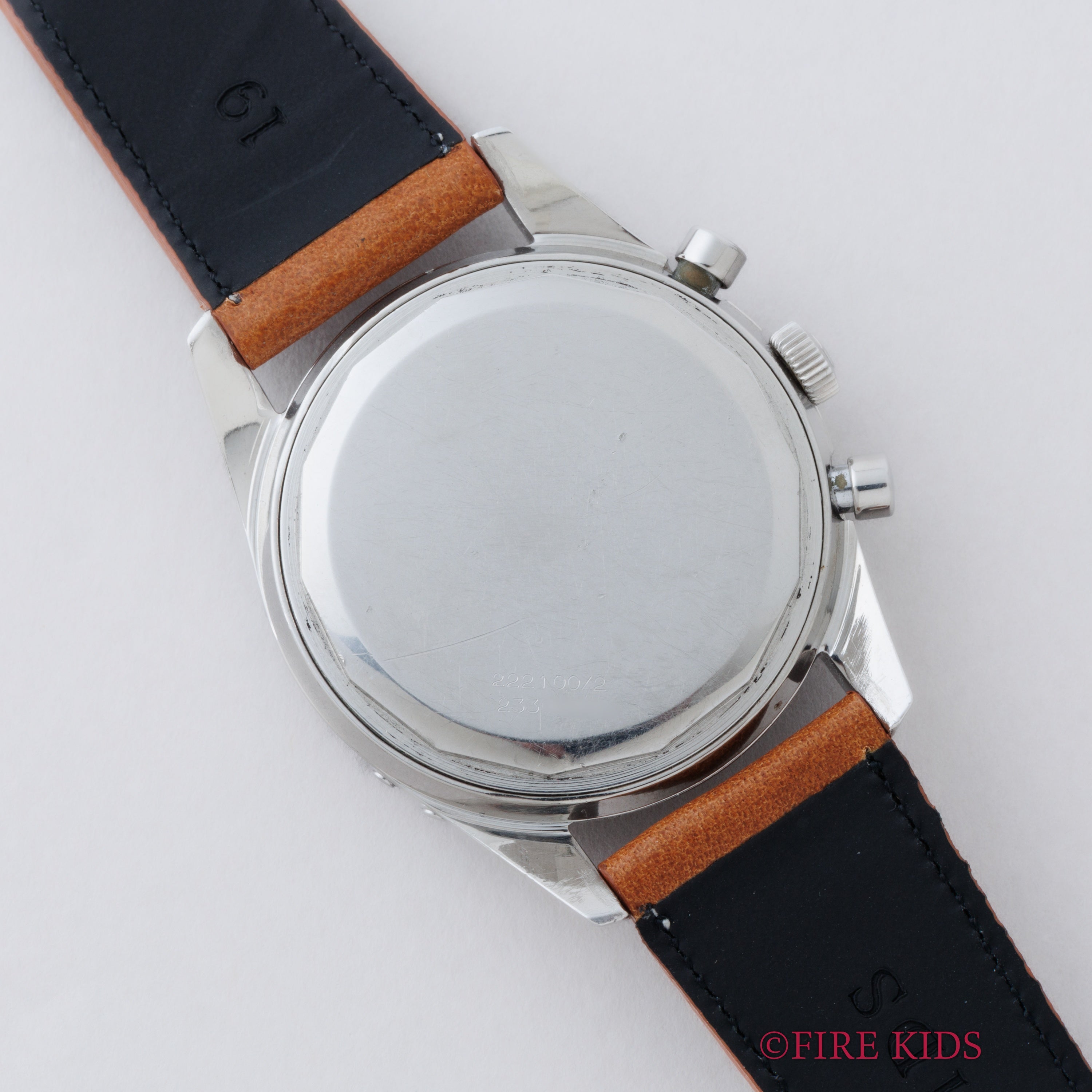 ユニバーサル・ジュネーブ トリコンパックス 1960年代製 Ref.222100/2 手巻き Cal.281 トリプルカレンダームーンフェイズクロノグラフ